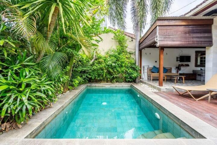 Just a 3 min stroll to the Seminyak beach