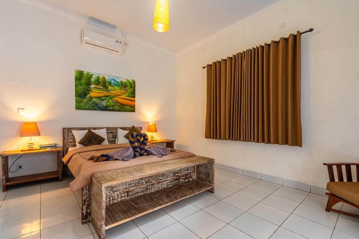 Just a 3 min stroll to the Seminyak beach