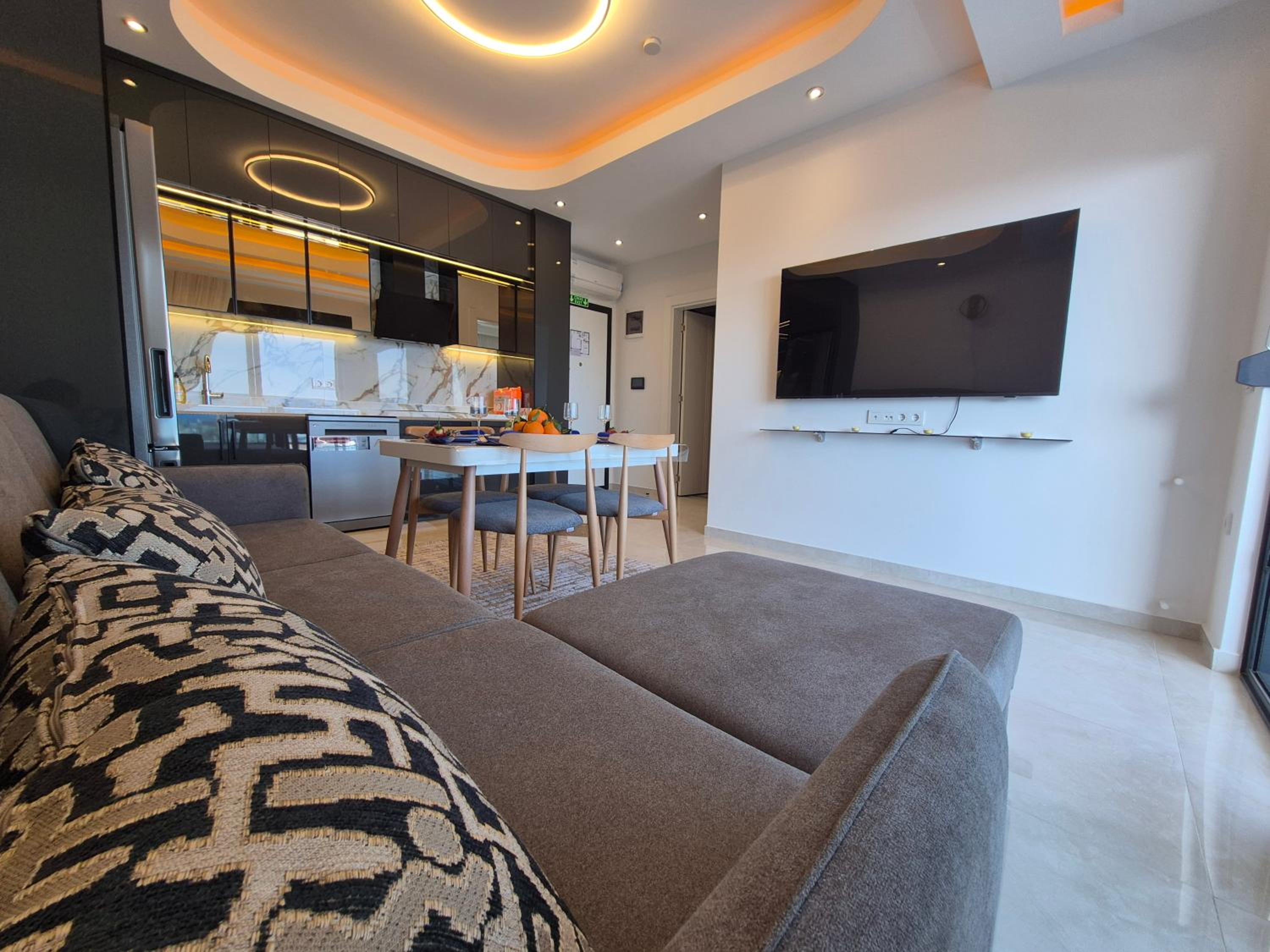 Luxury apartment with panoramic sea view ruby
