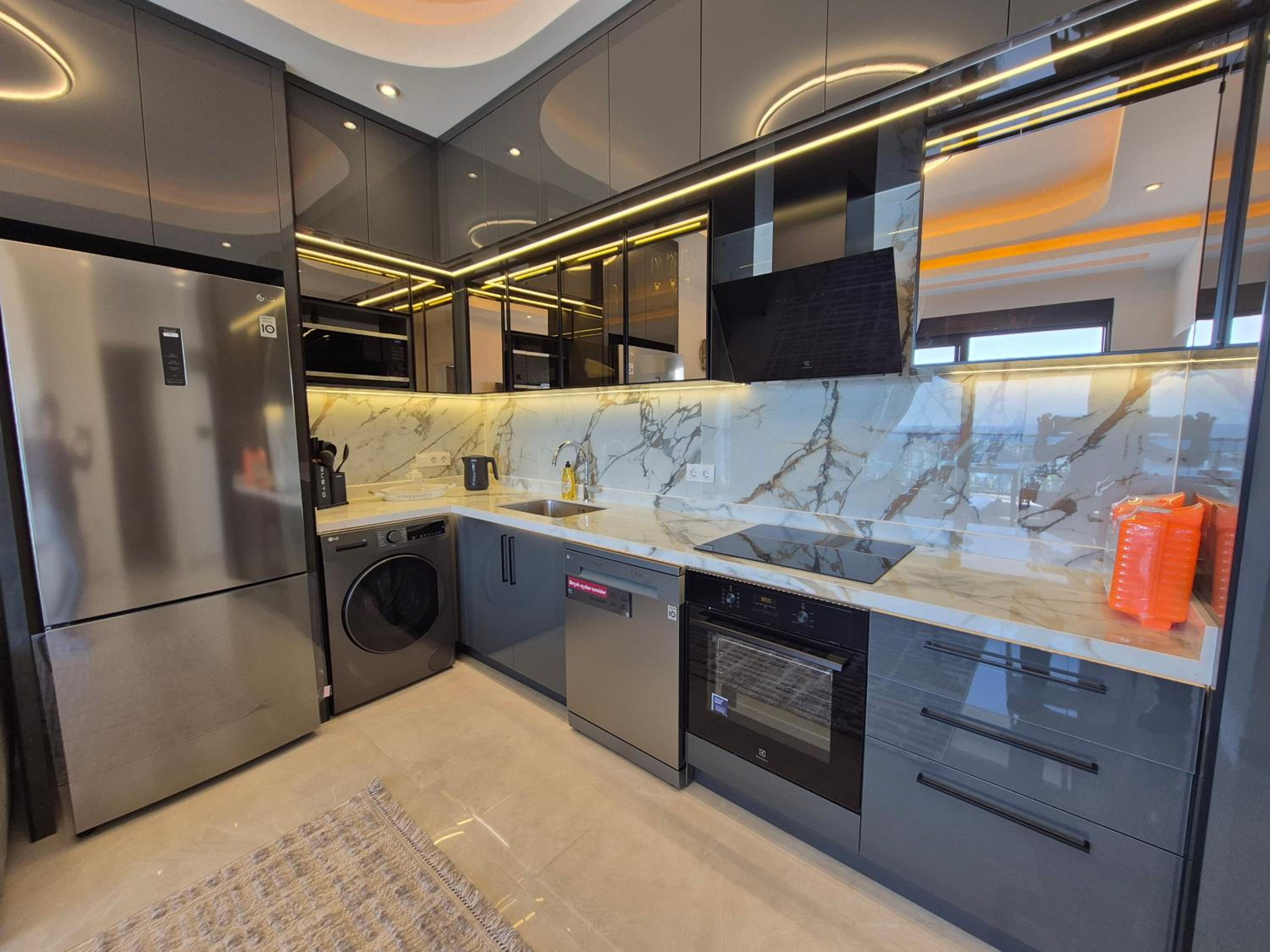 Luxury apartment with panoramic sea view ruby