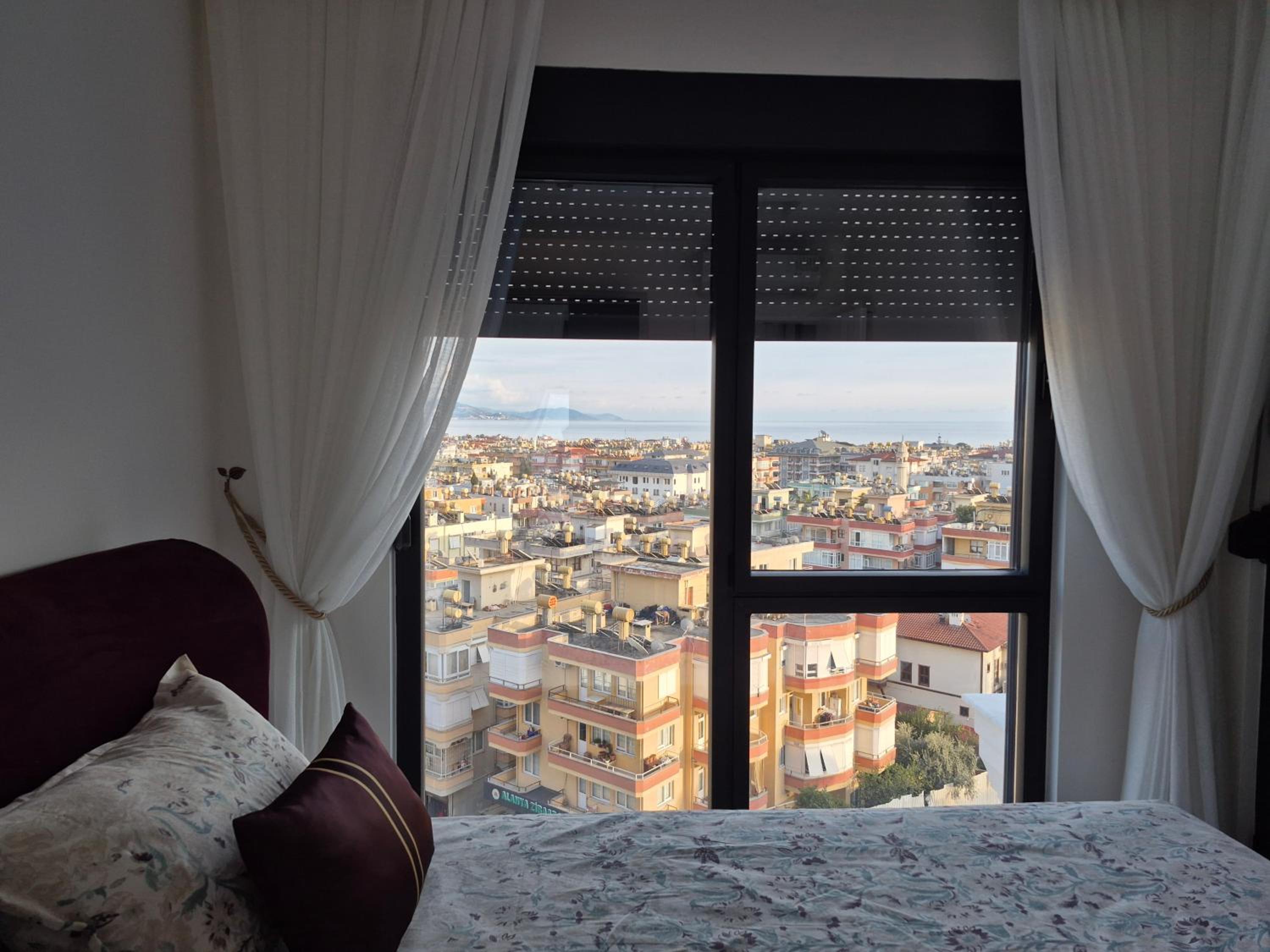 Luxury apartment with panoramic sea view ruby