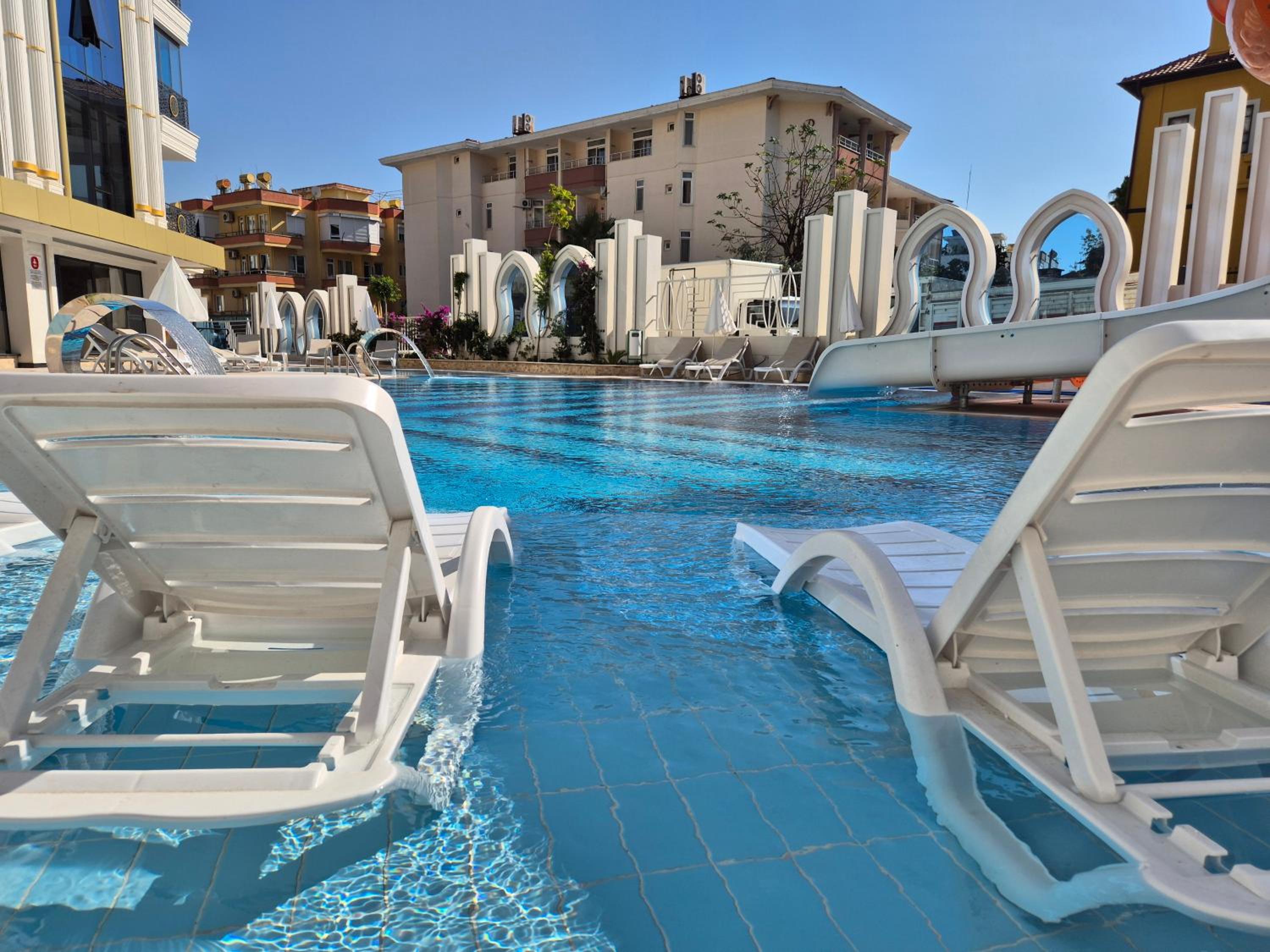 Luxury apartment with panoramic sea view ruby