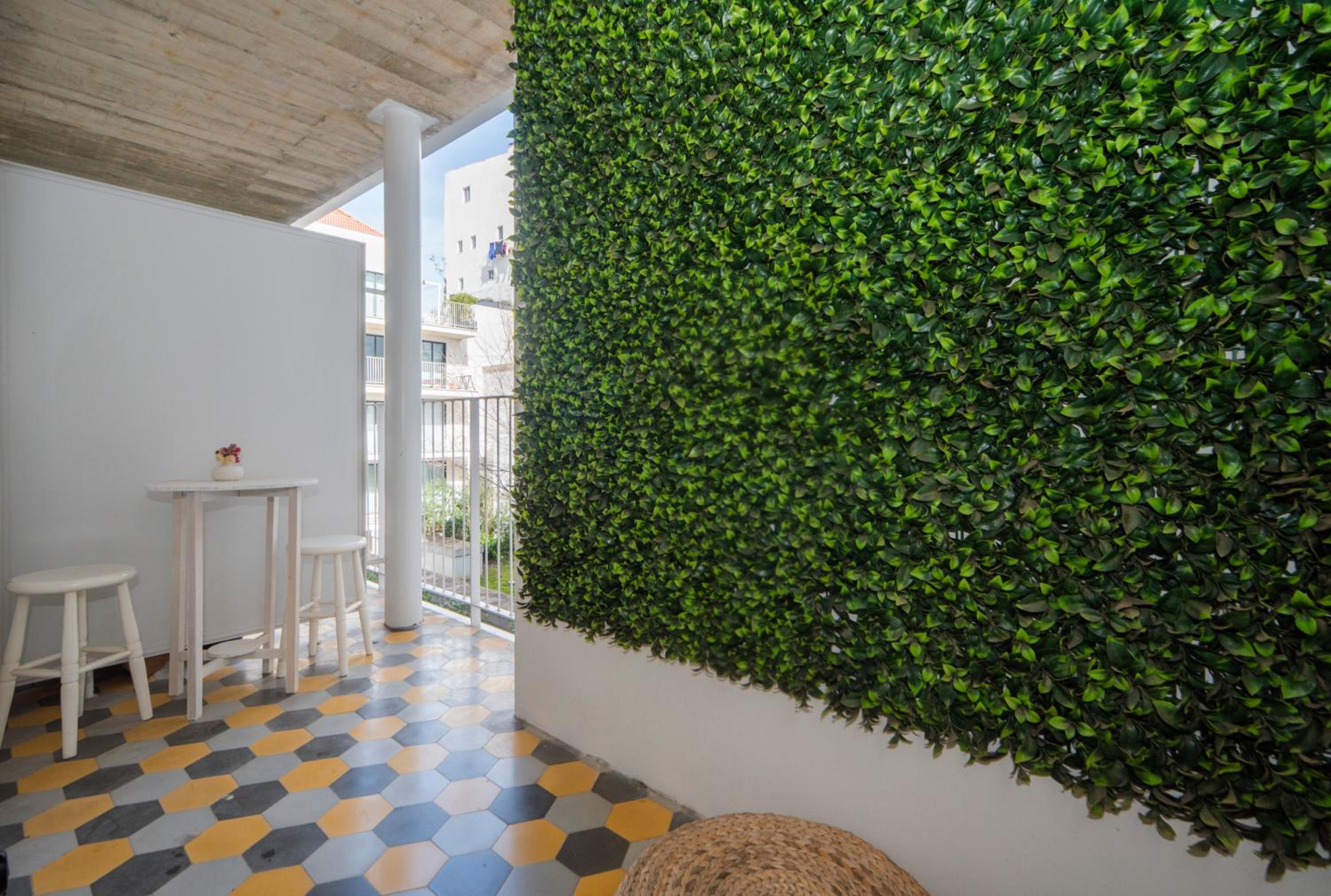 Intendente Prime Studio by Hosty