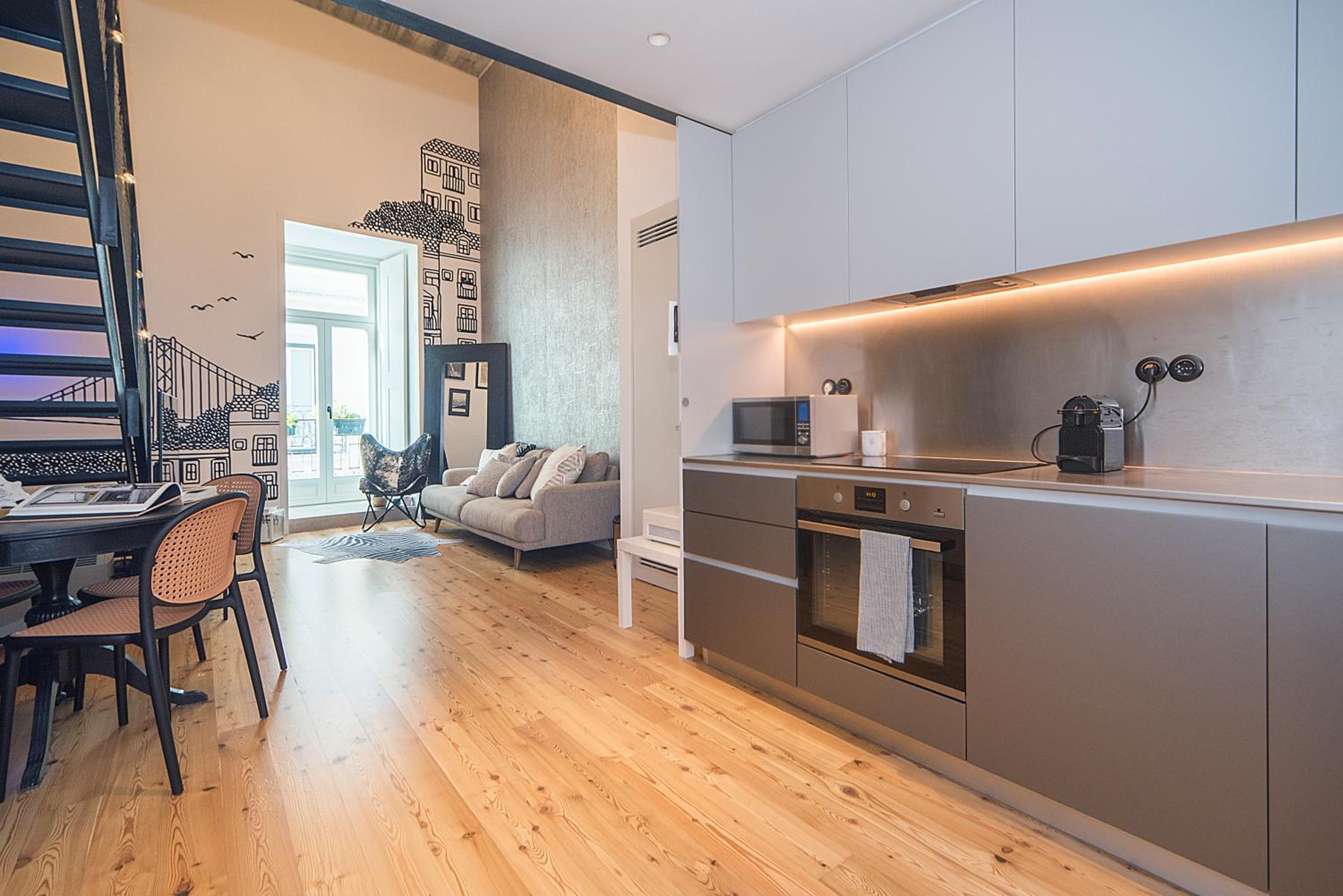 Intendente Prime Studio by Hosty