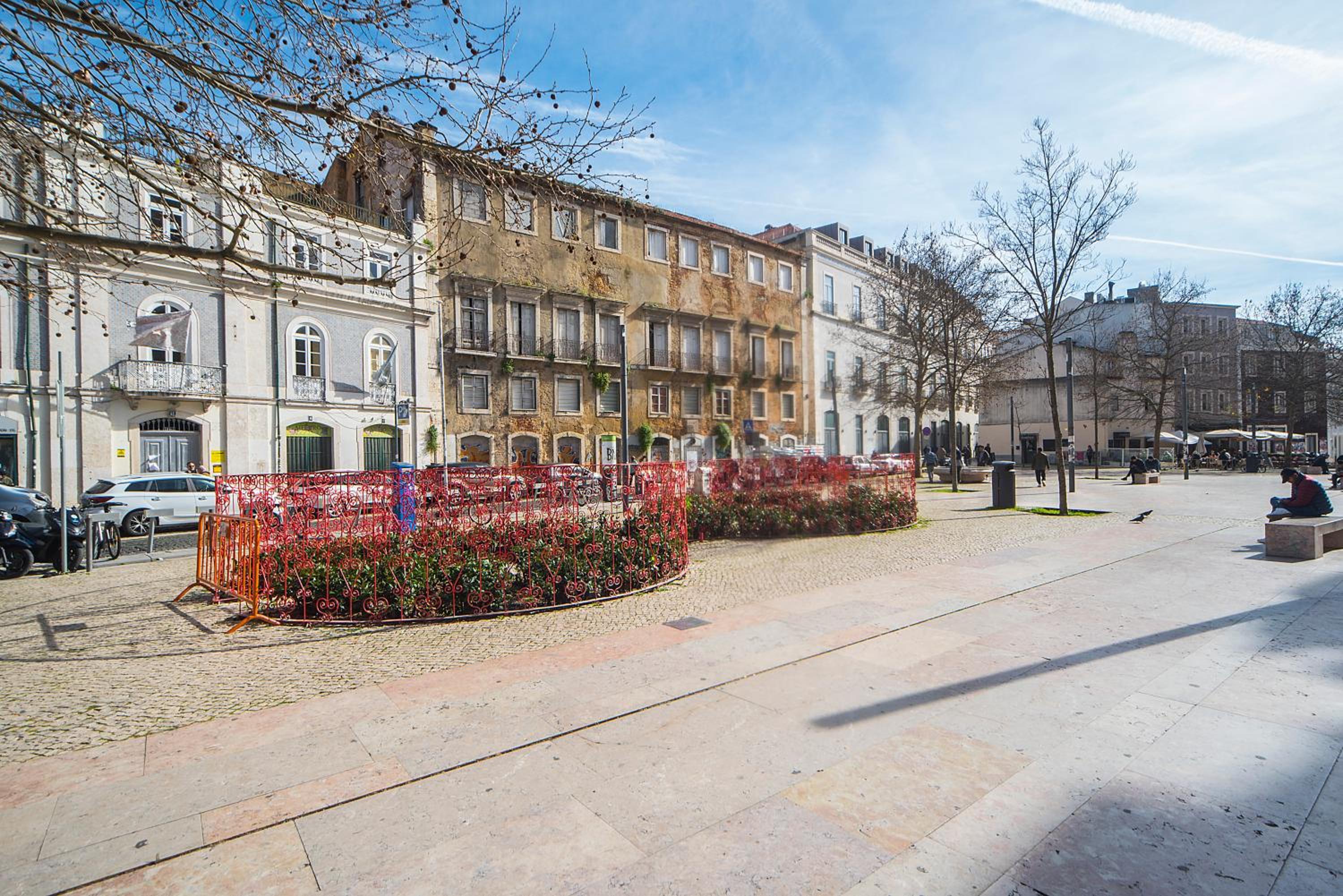 Intendente Prime Studio by Hosty