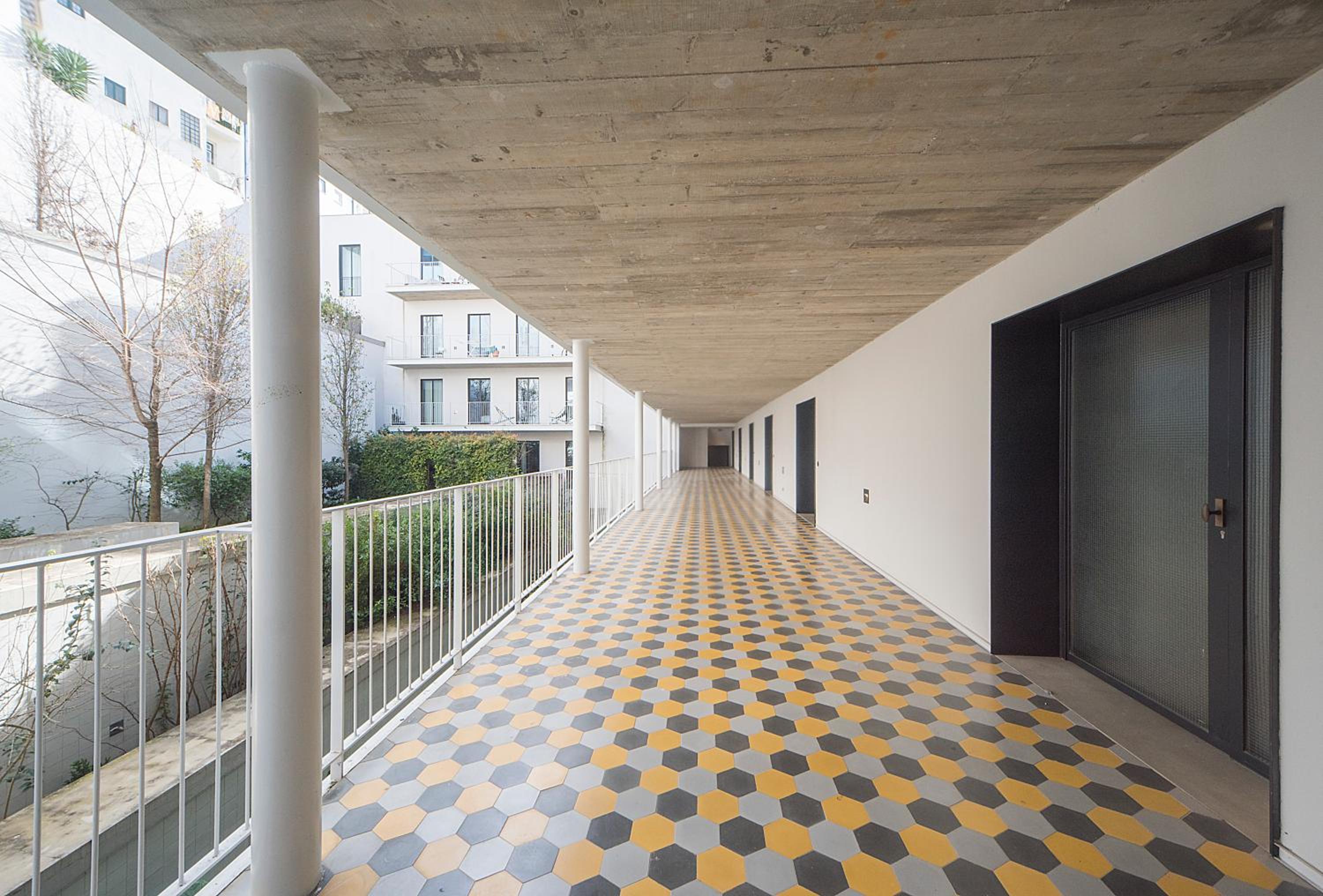 Intendente Prime Studio by Hosty