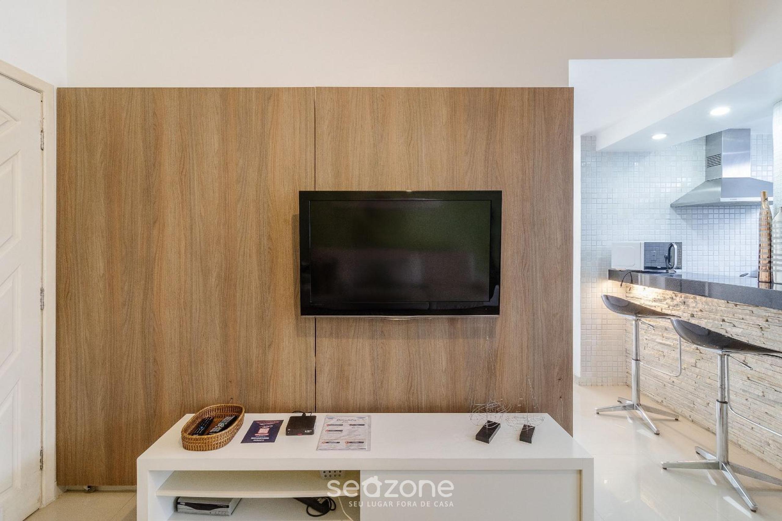 Ground floor apt 5 min from Praia do Forte EMA101