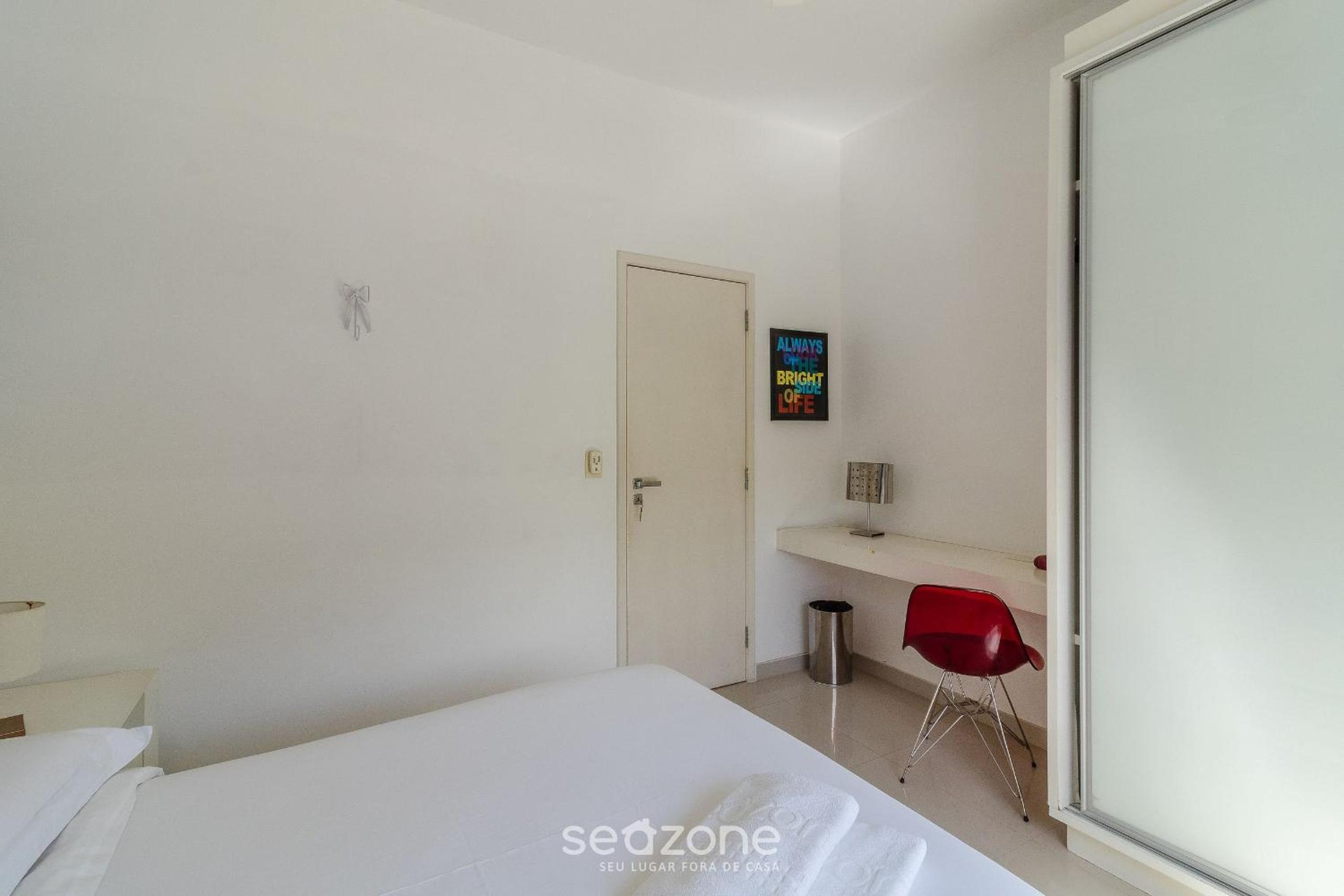 Ground floor apt 5 min from Praia do Forte EMA101