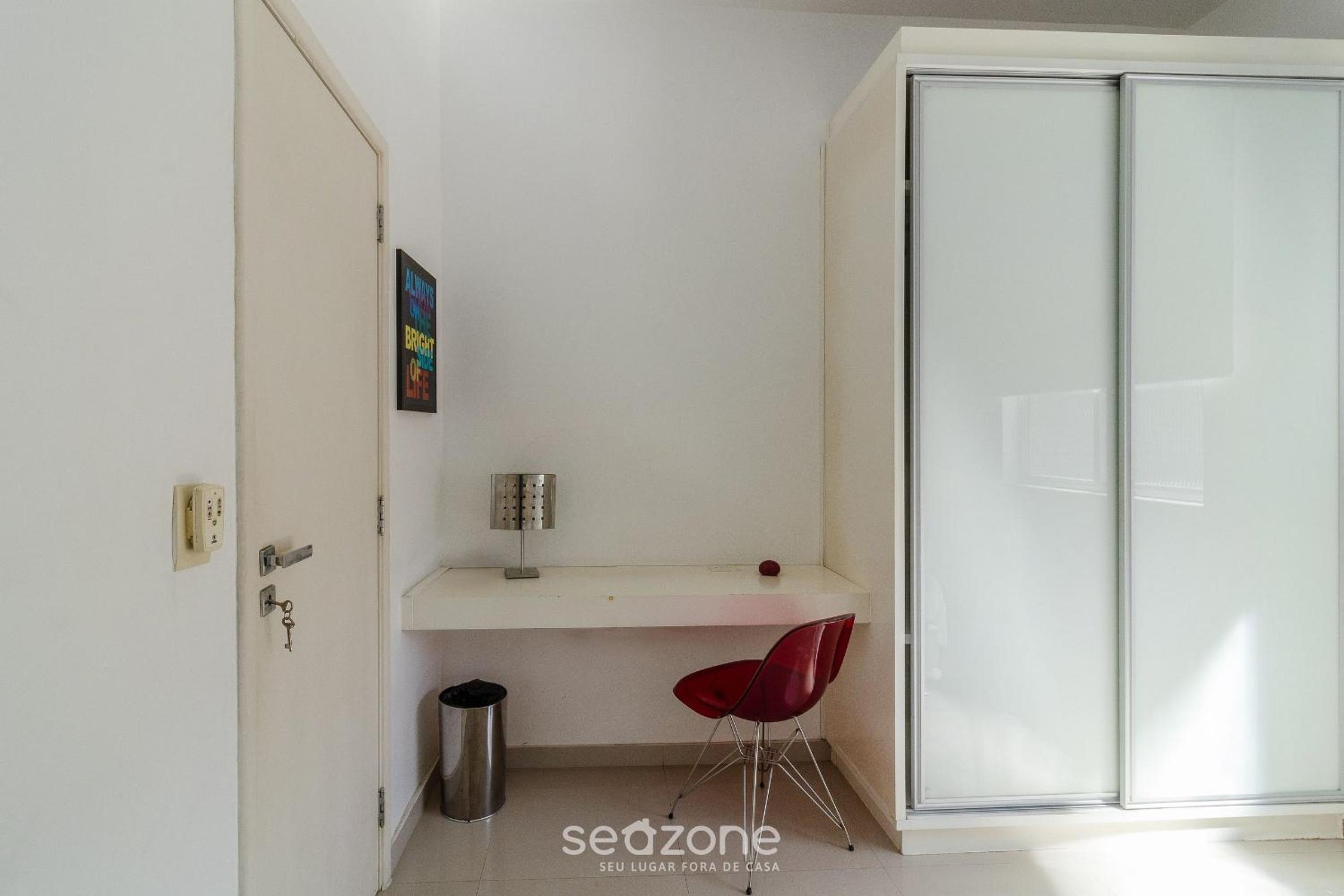 Ground floor apt 5 min from Praia do Forte EMA101