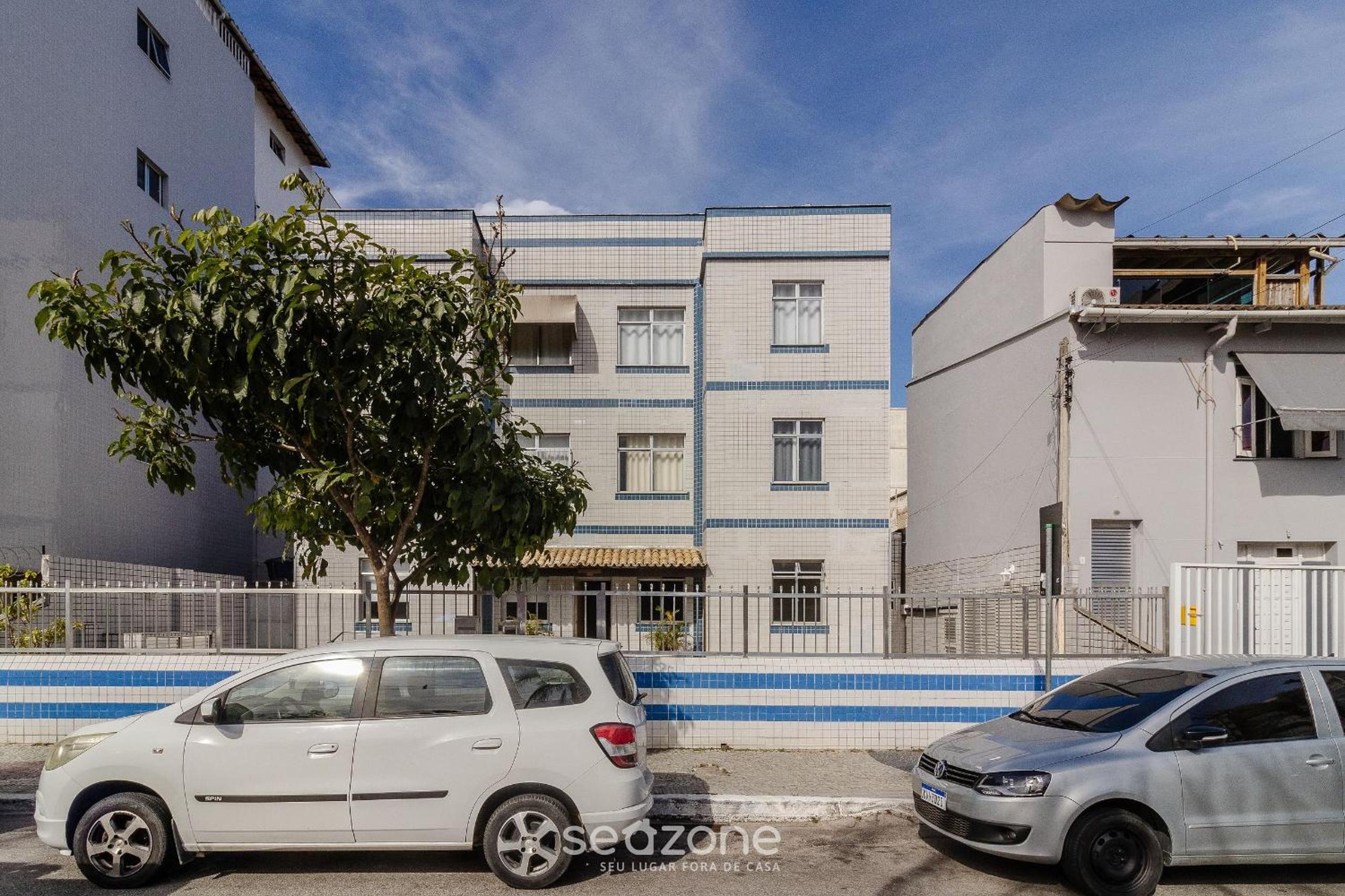 Ground floor apt 5 min from Praia do Forte EMA101