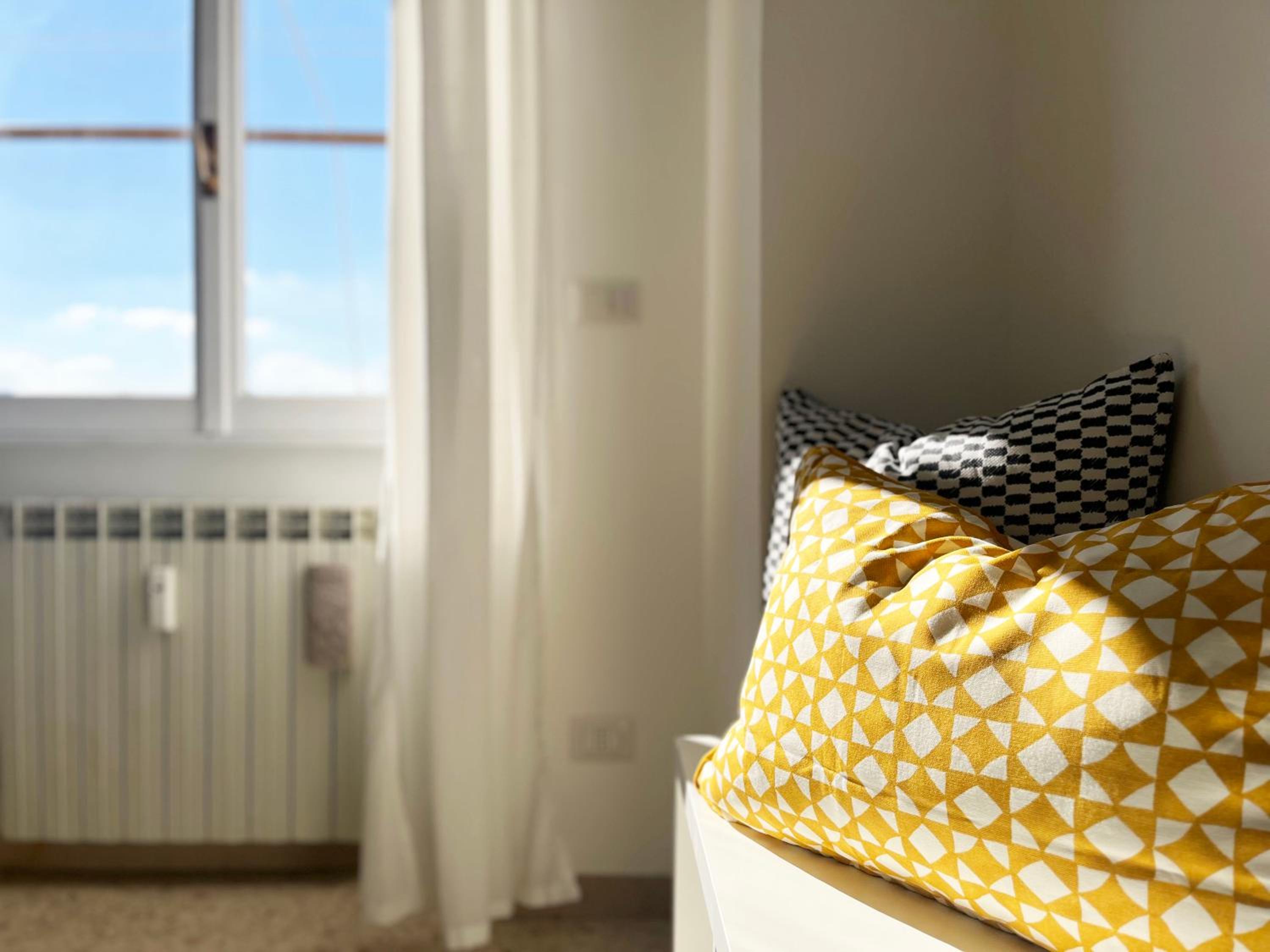 Yellow Sweet Home