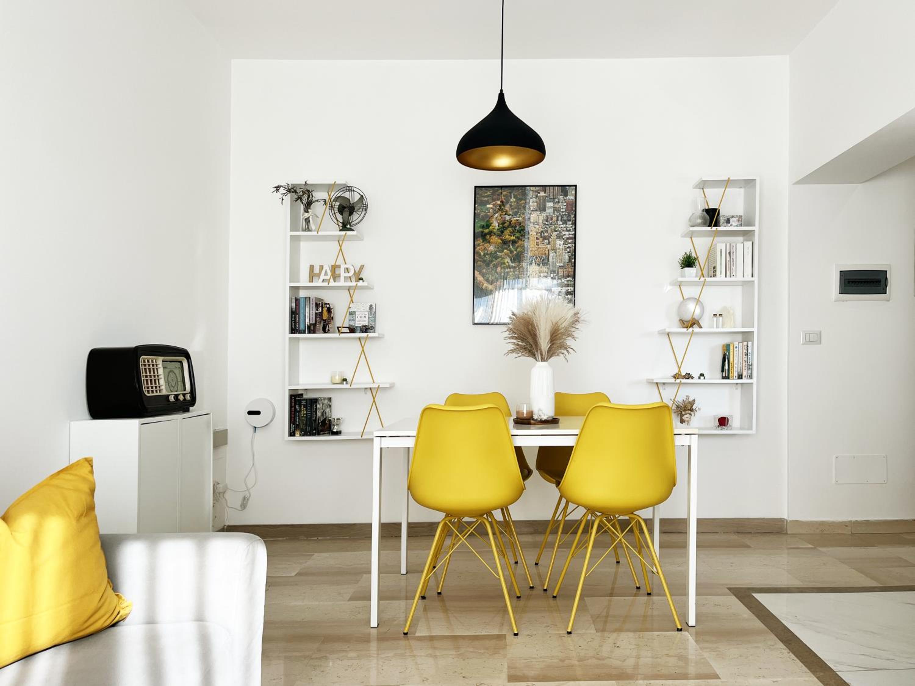 Yellow Sweet Home