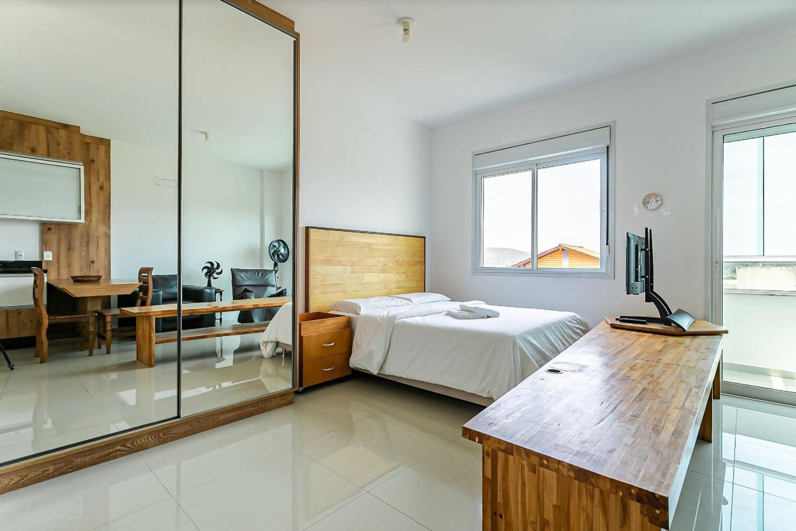 Studios 900m from Lagoa da Conceição - ECM