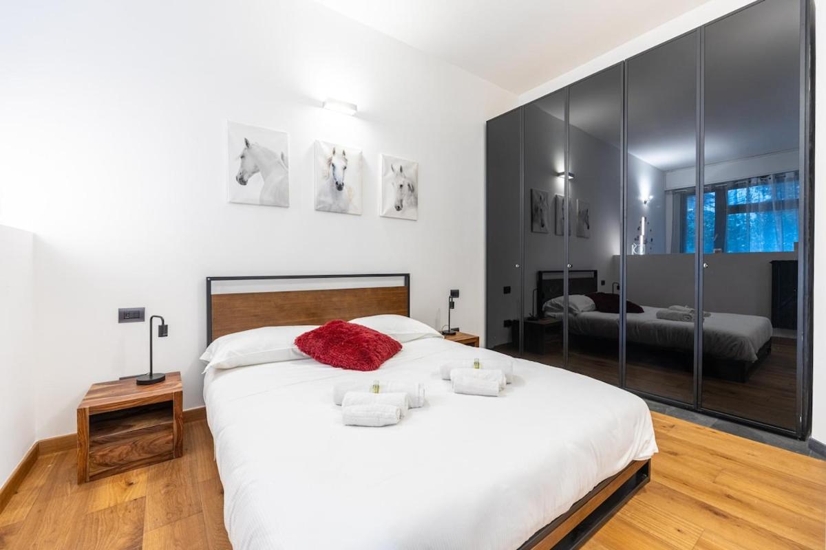 Modern Suite I Free WiFi, AC & Metro Nearby