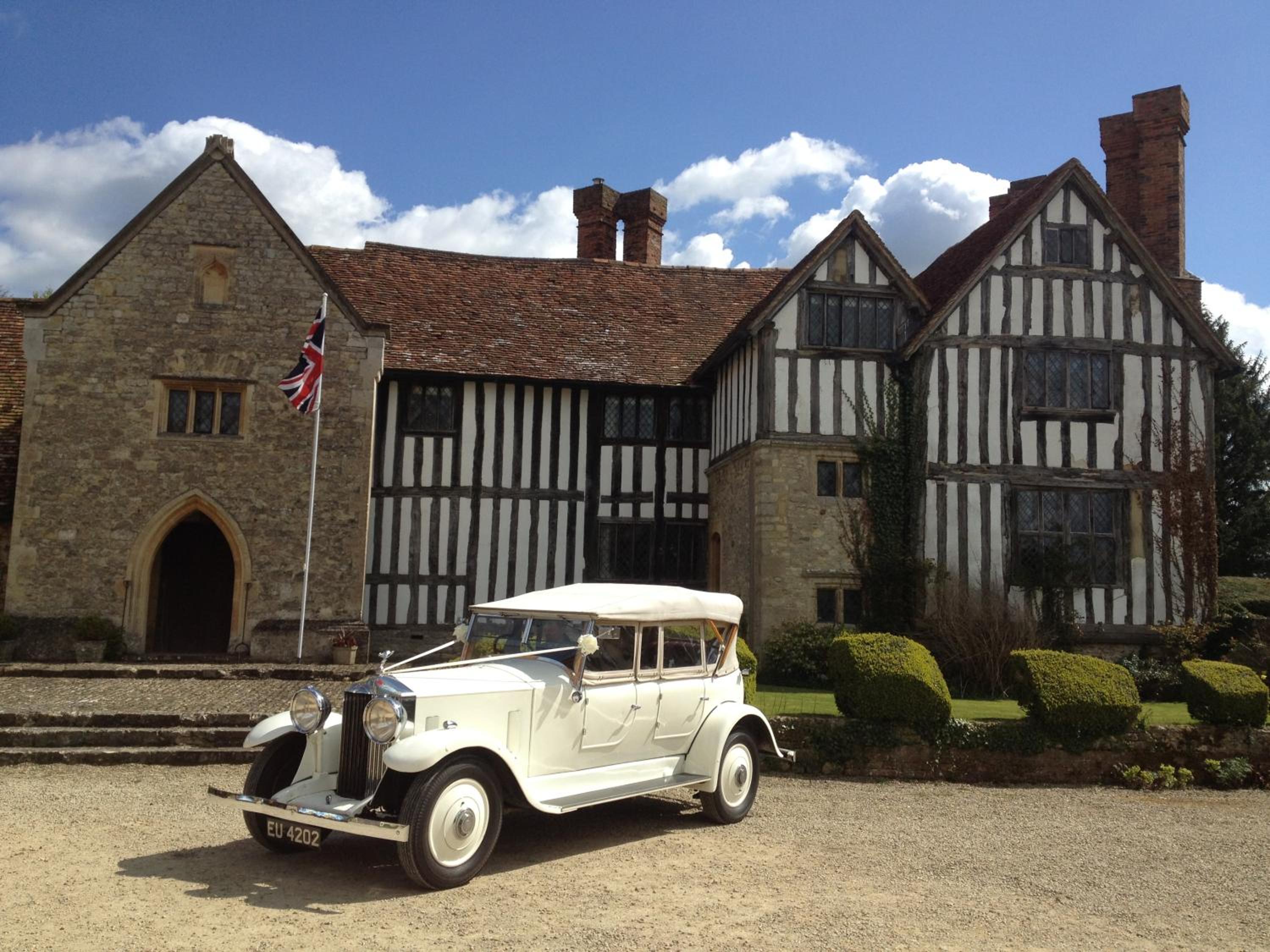 Long Crendon Manor B&B view 4