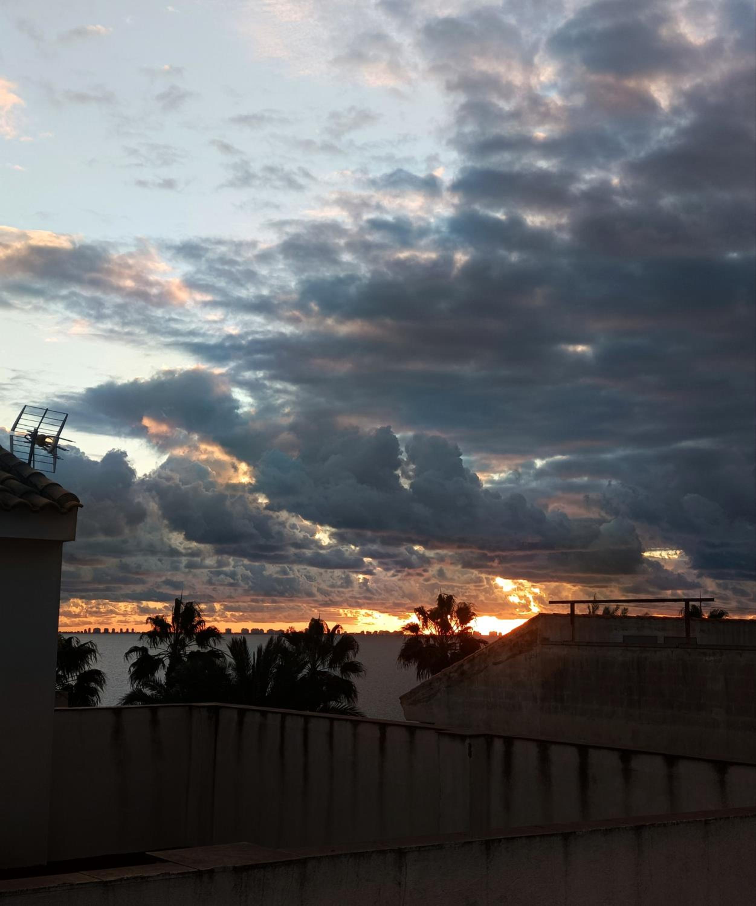 Modern Art apartment by the sea Playa del Espejo