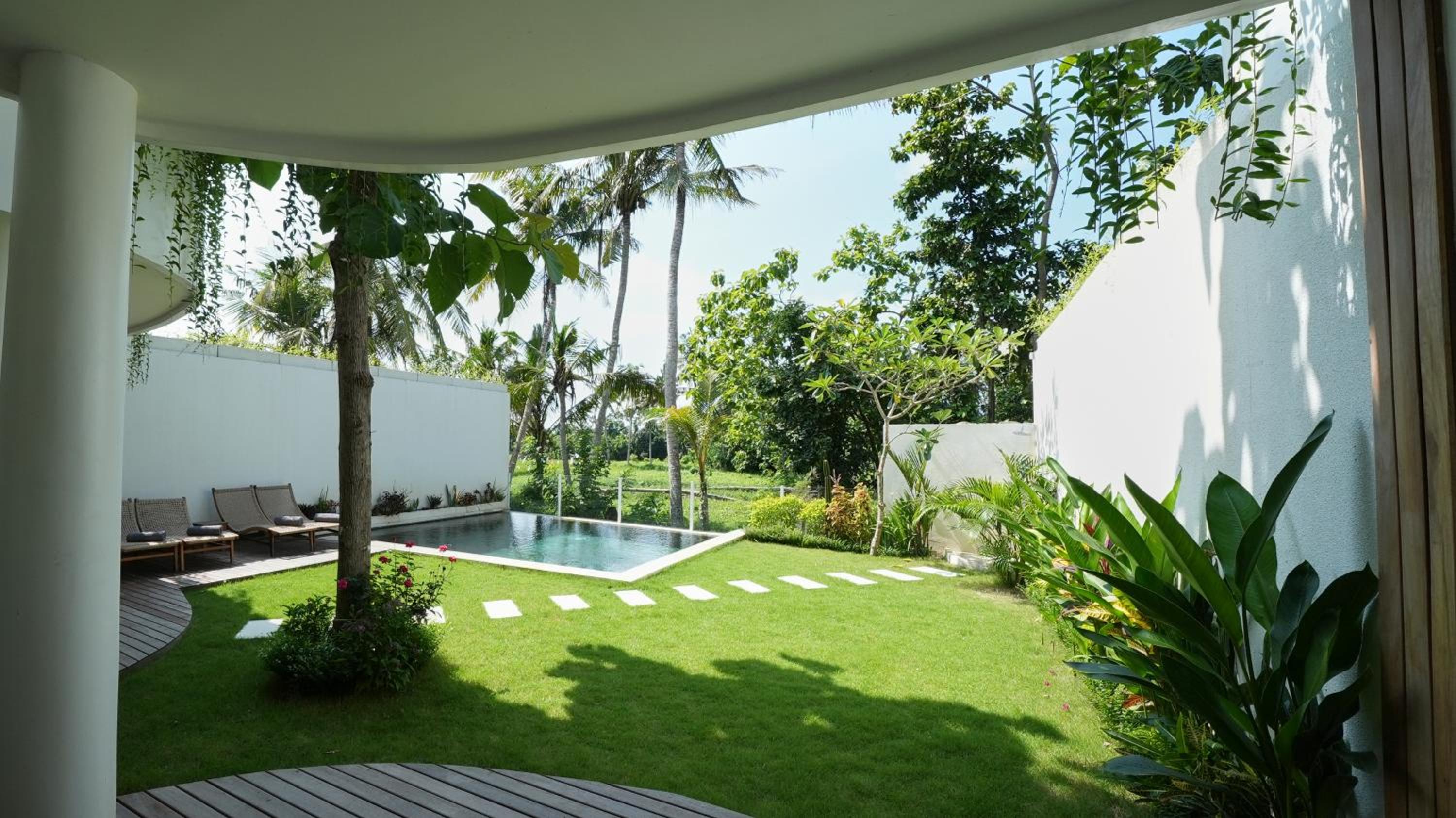Kayu Jati Villa - 3BR Villa in Kedungu