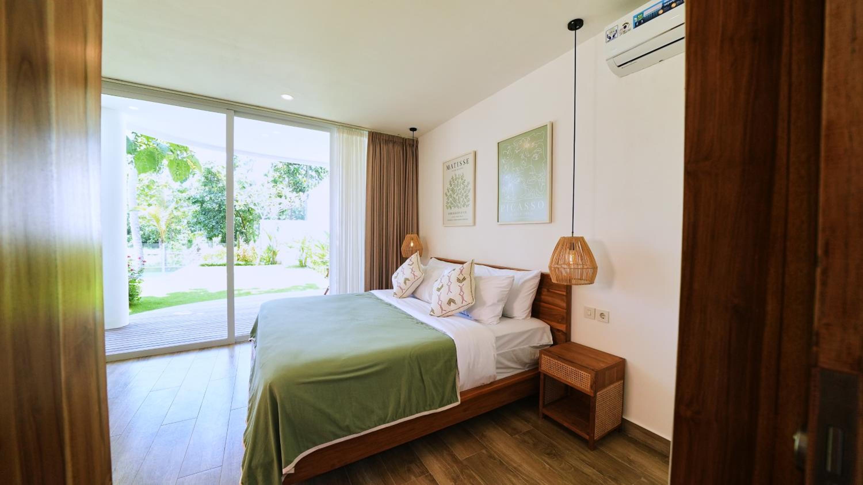 Kayu Jati Villa - 3BR Villa in Kedungu