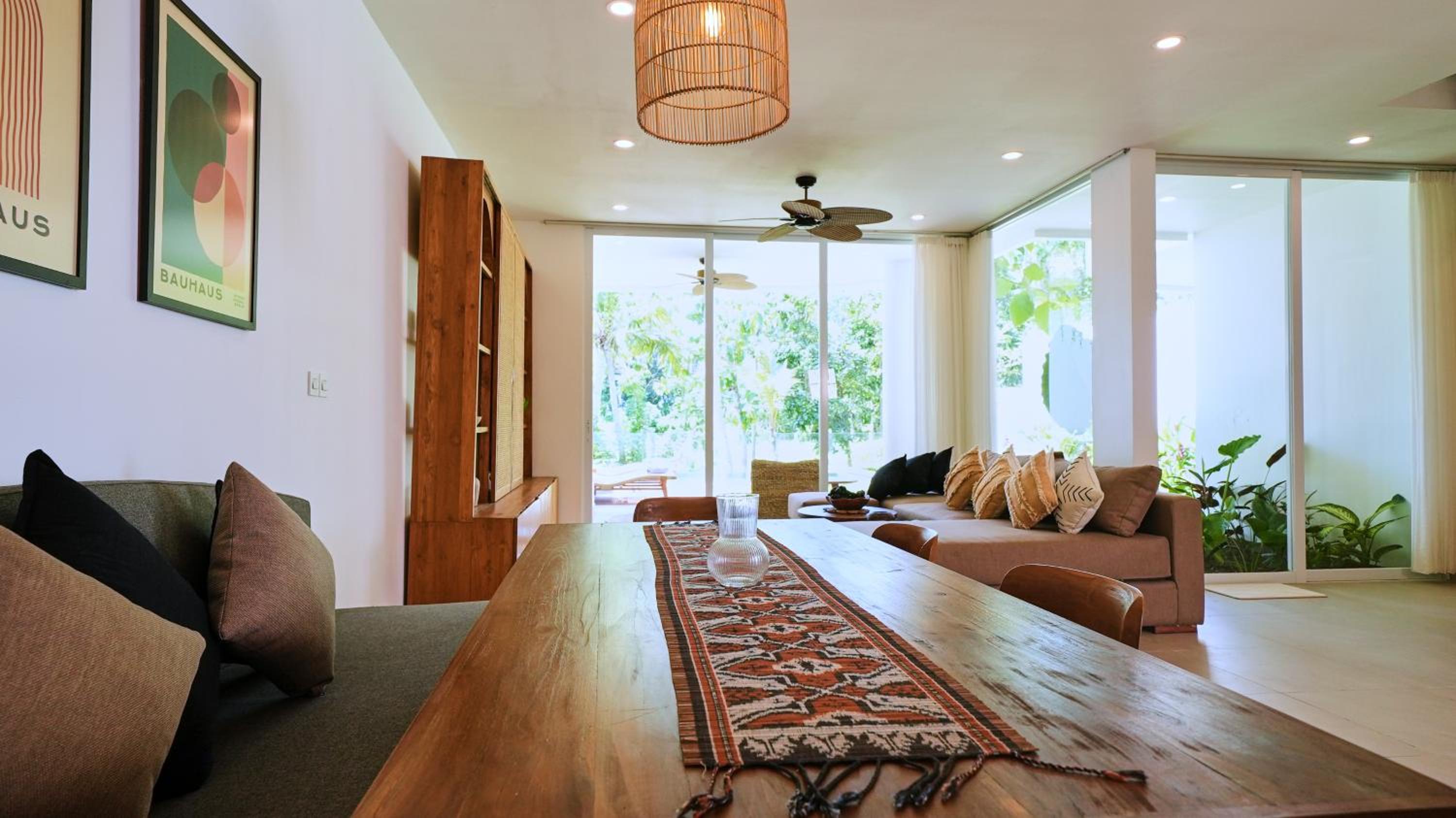 Kayu Jati Villa - 3BR Villa in Kedungu