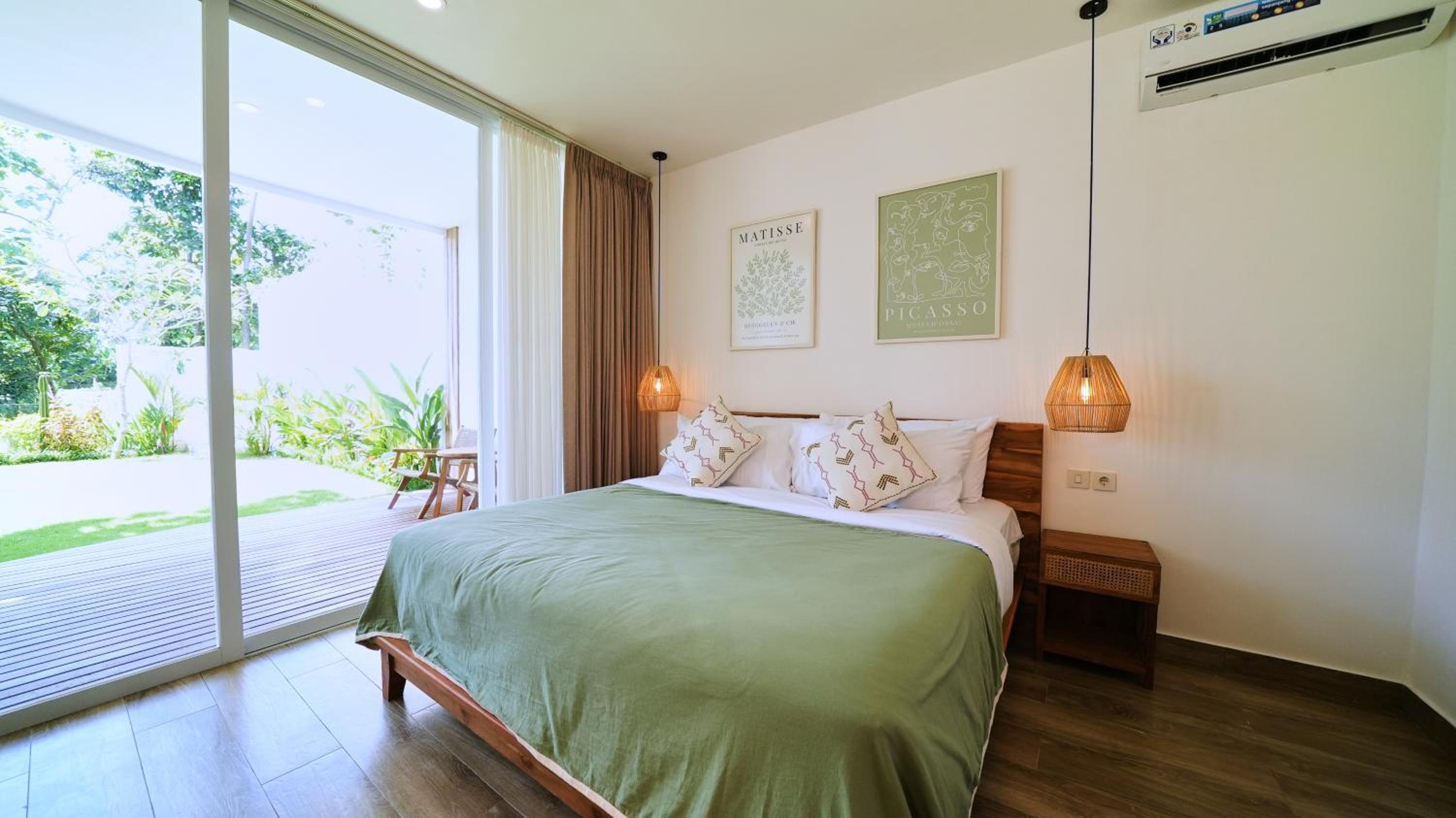 Kayu Jati Villa - 3BR Villa in Kedungu