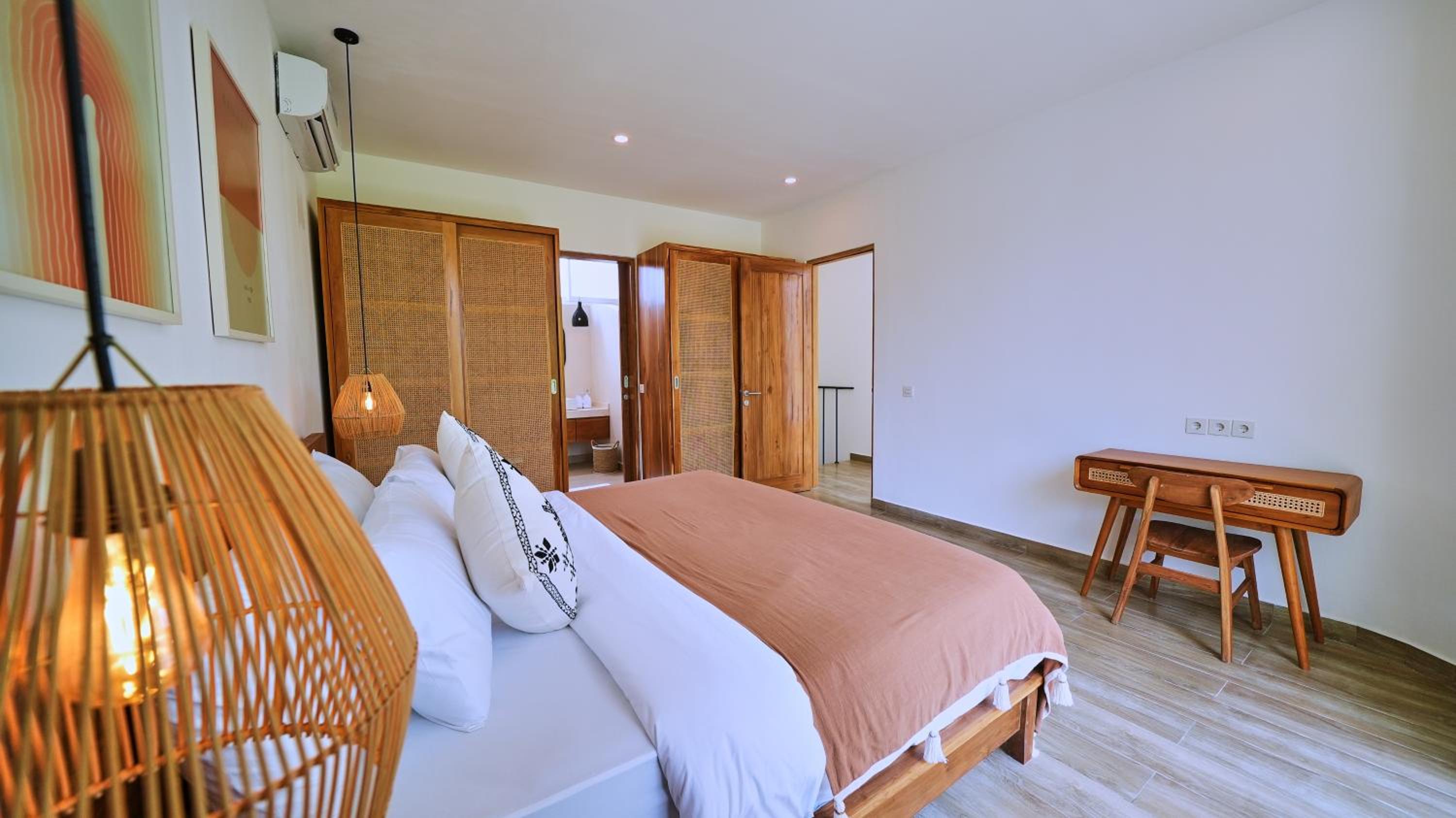 Kayu Jati Villa - 3BR Villa in Kedungu