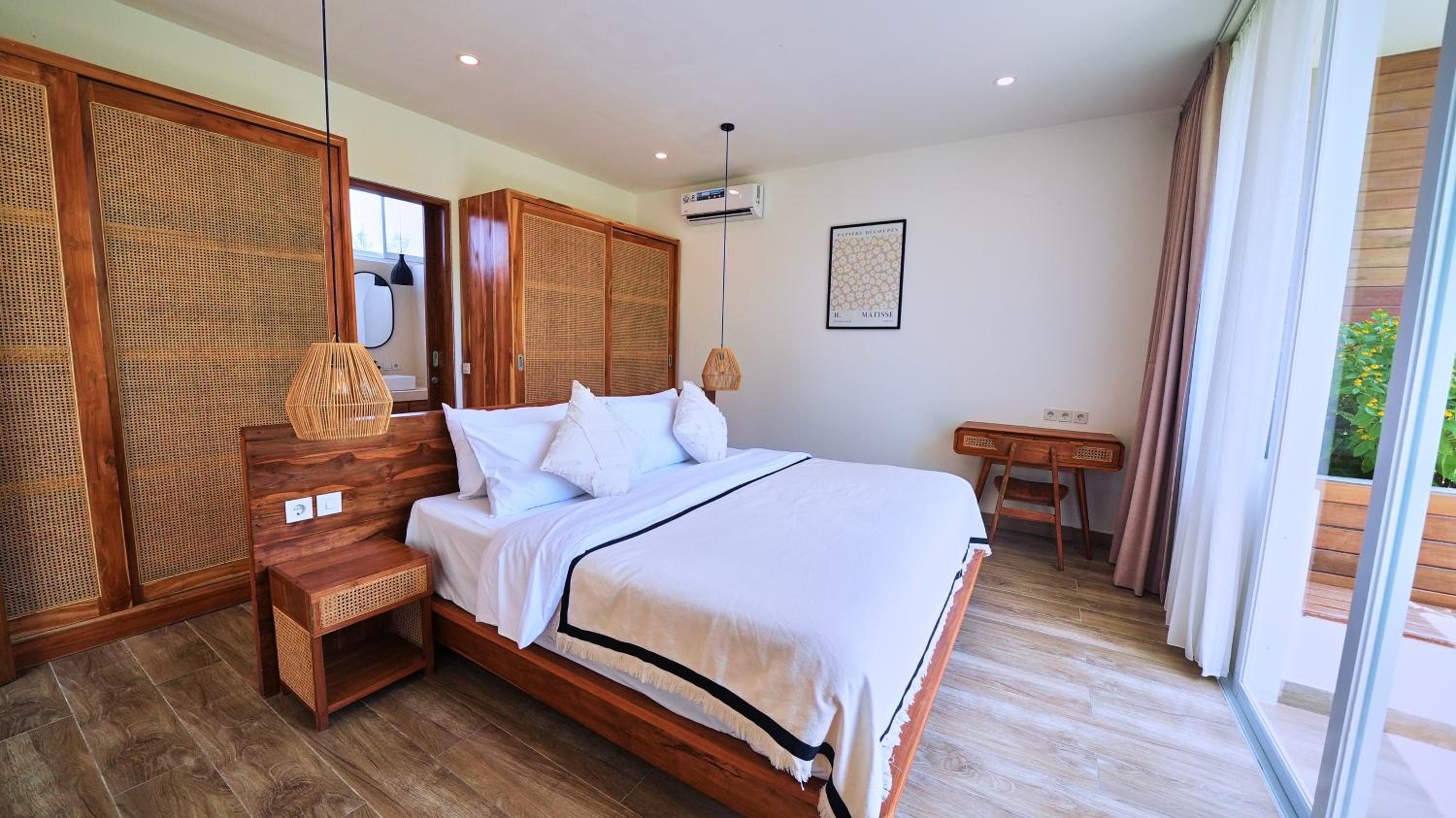 Kayu Jati Villa - 3BR Villa in Kedungu
