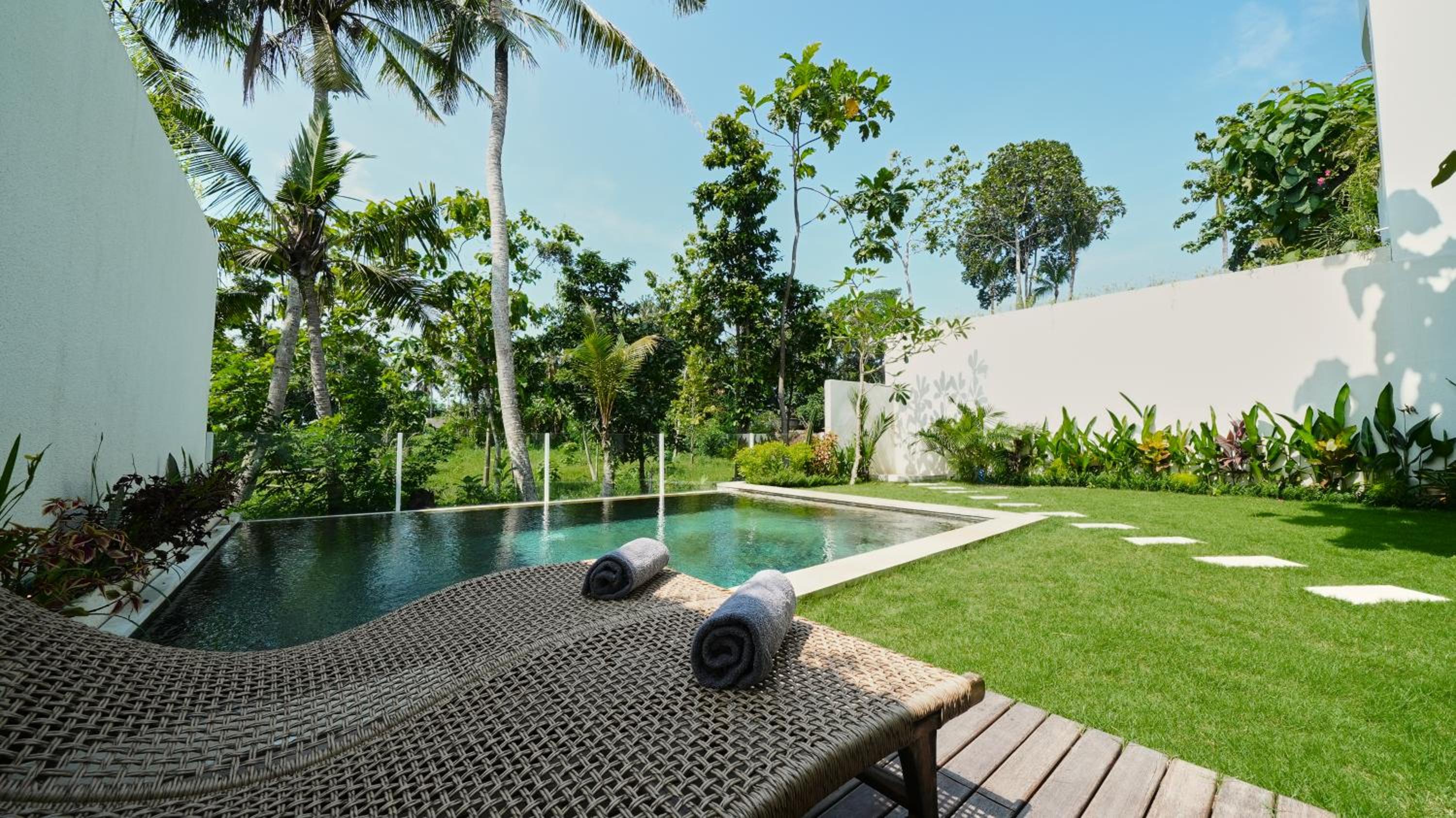 Kayu Jati Villa - 3BR Villa in Kedungu