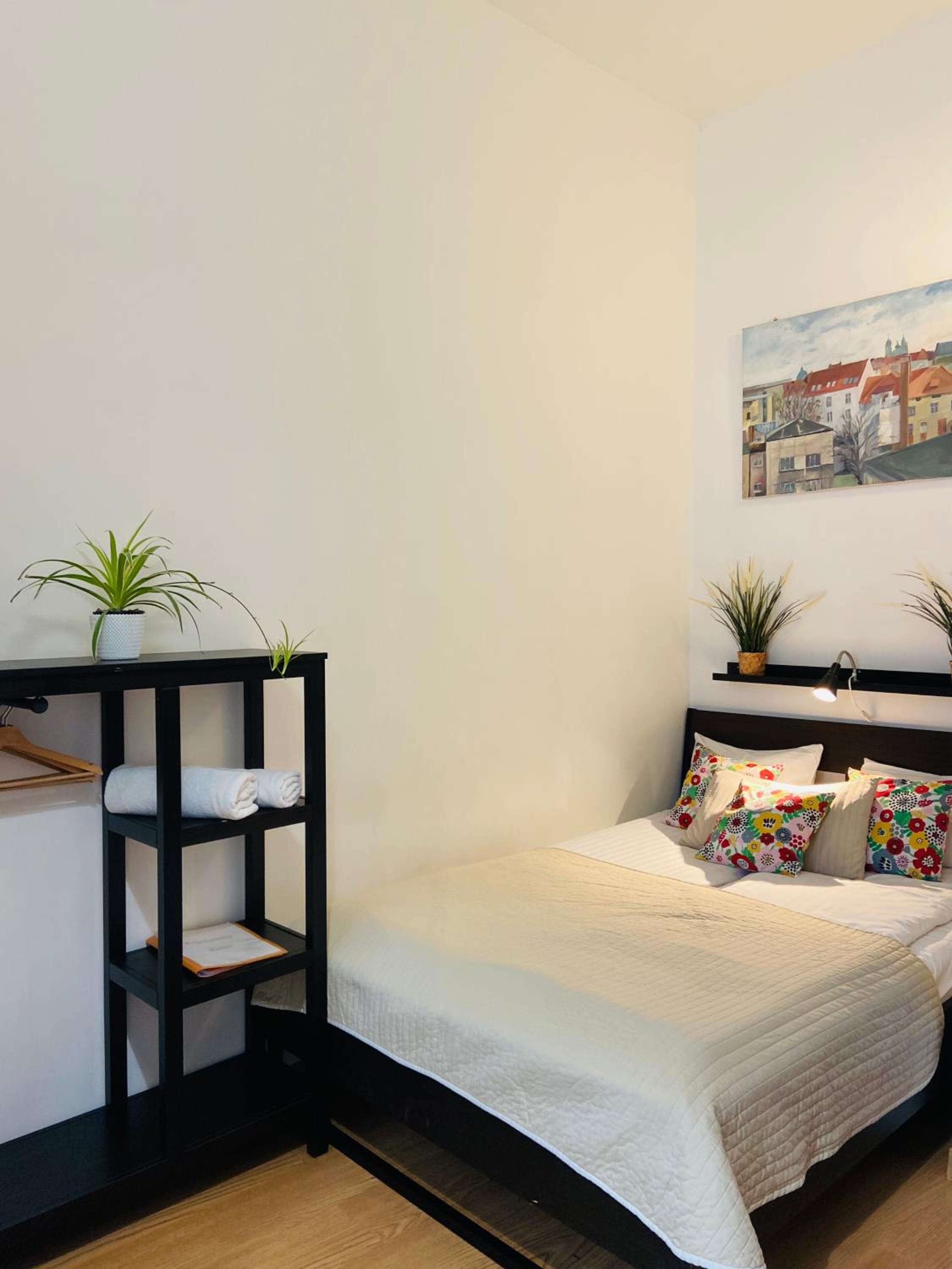 Krakow Apartments & Rooms