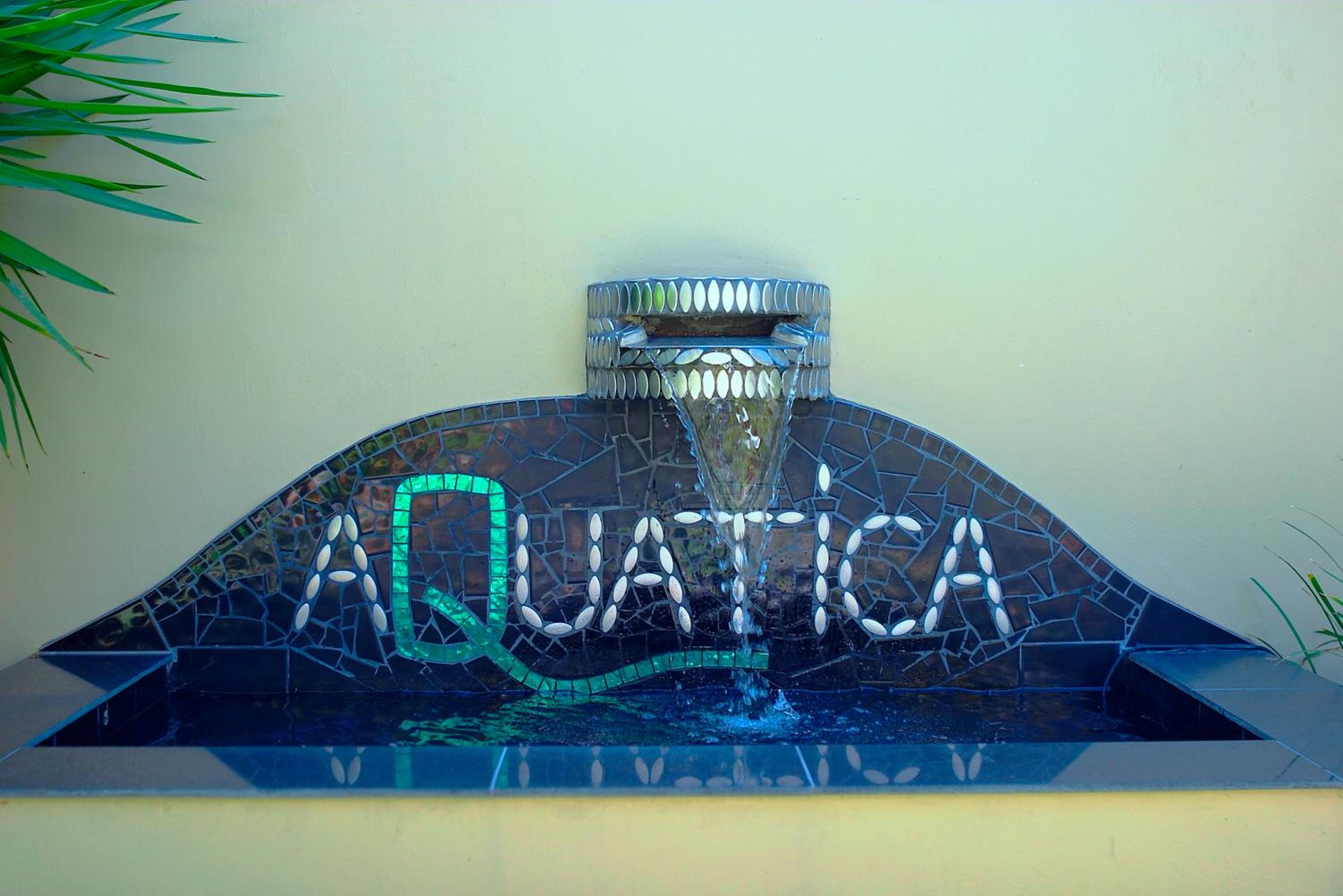 Aquatica - Luxe Holiday Home
