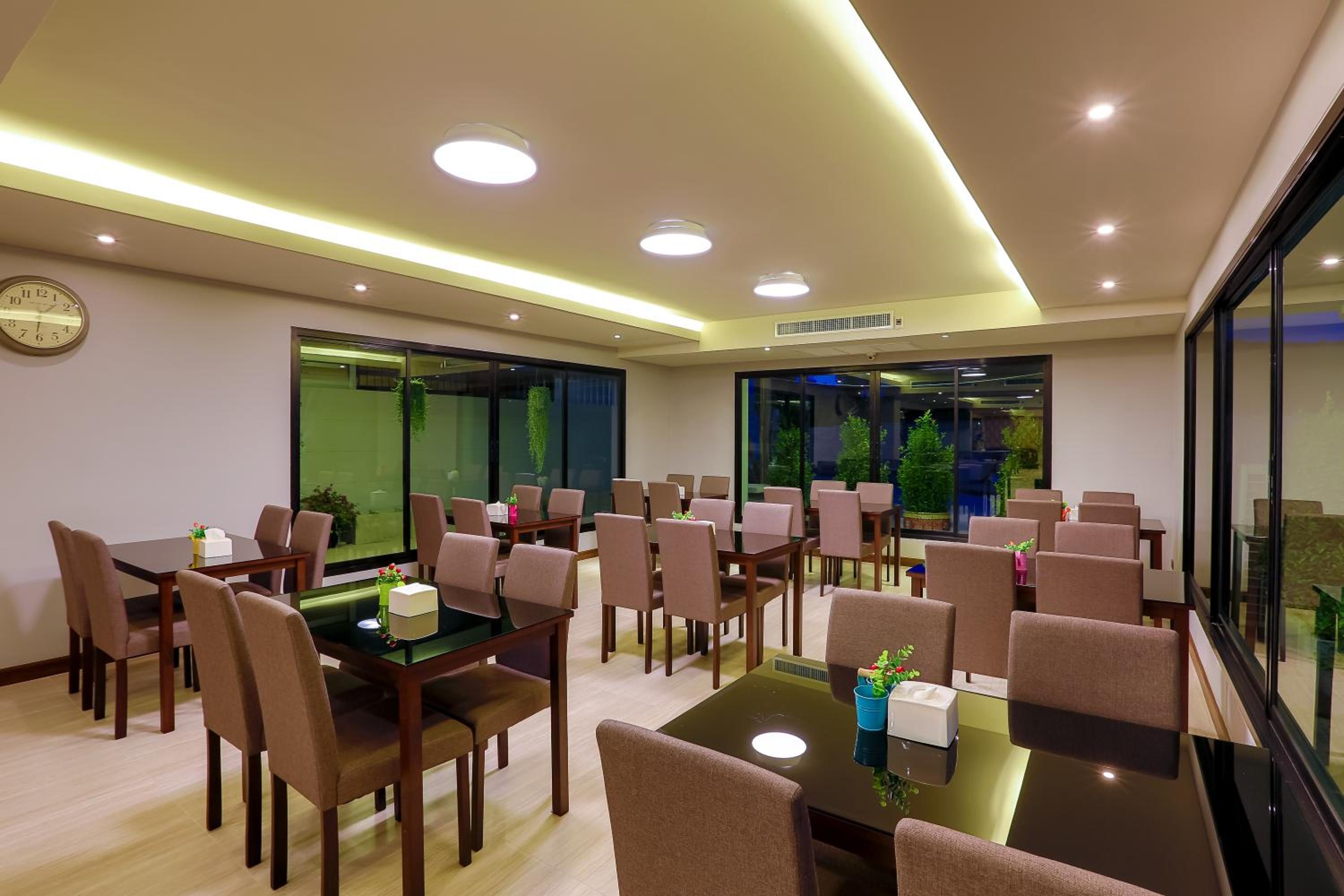 Rung Aroon Hotel By Le Siri