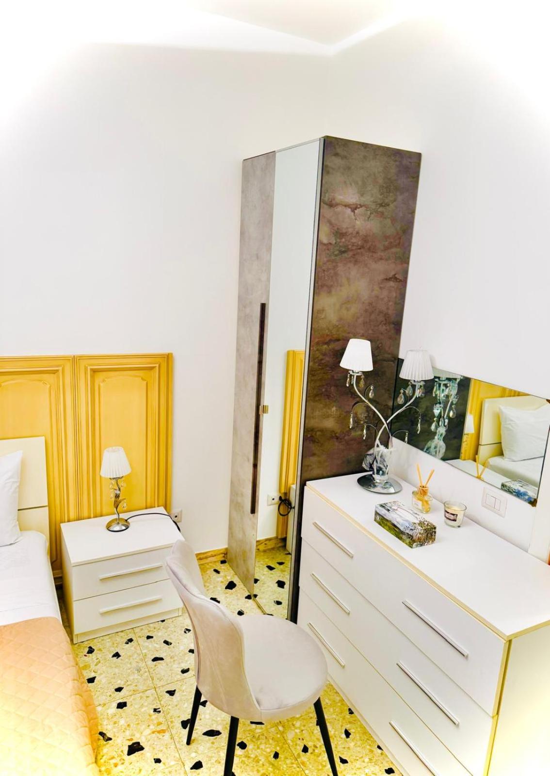 C D Candia Apartment