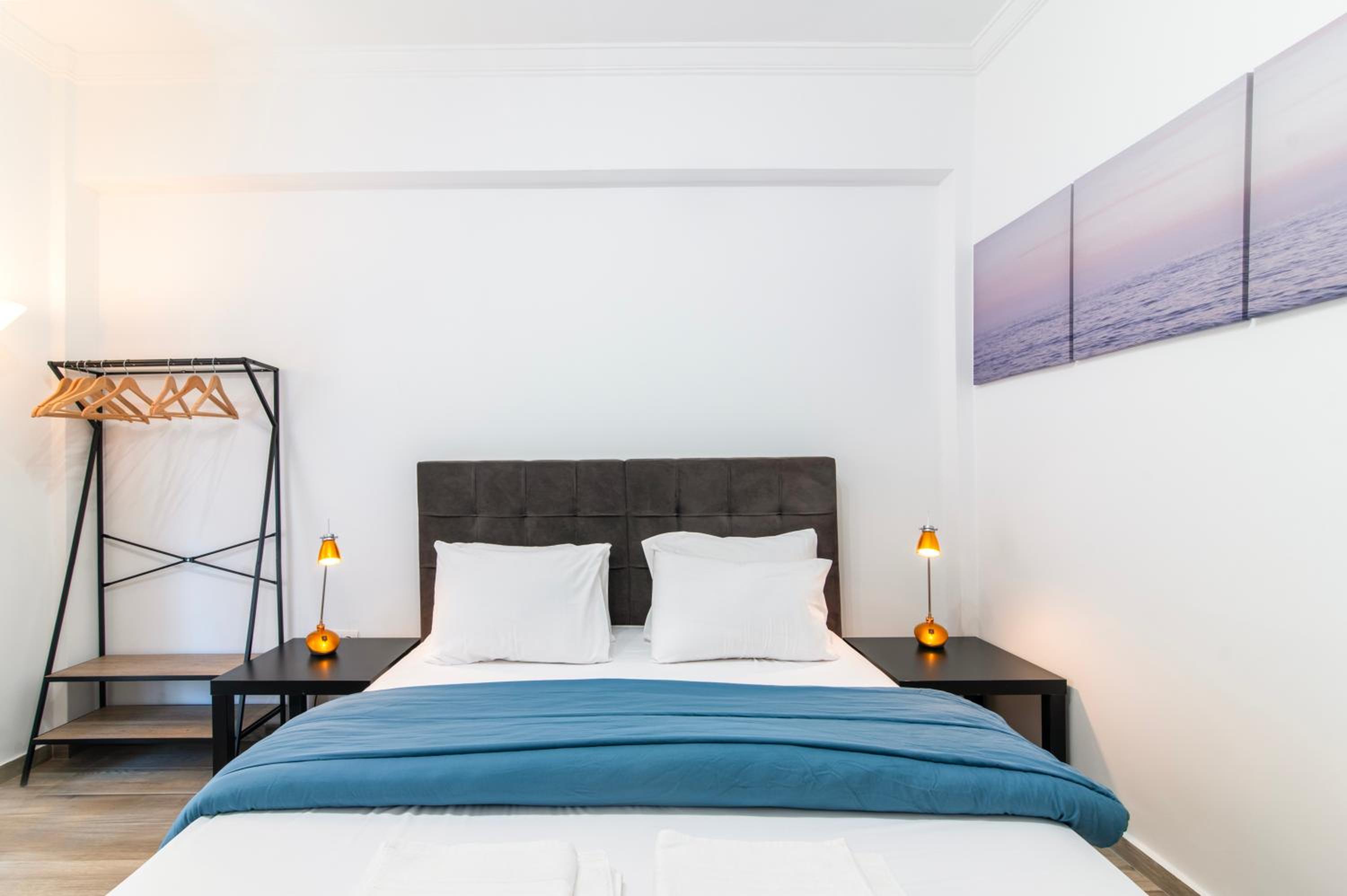 Stylish New Apartment - 270m to Metro - Central Athens