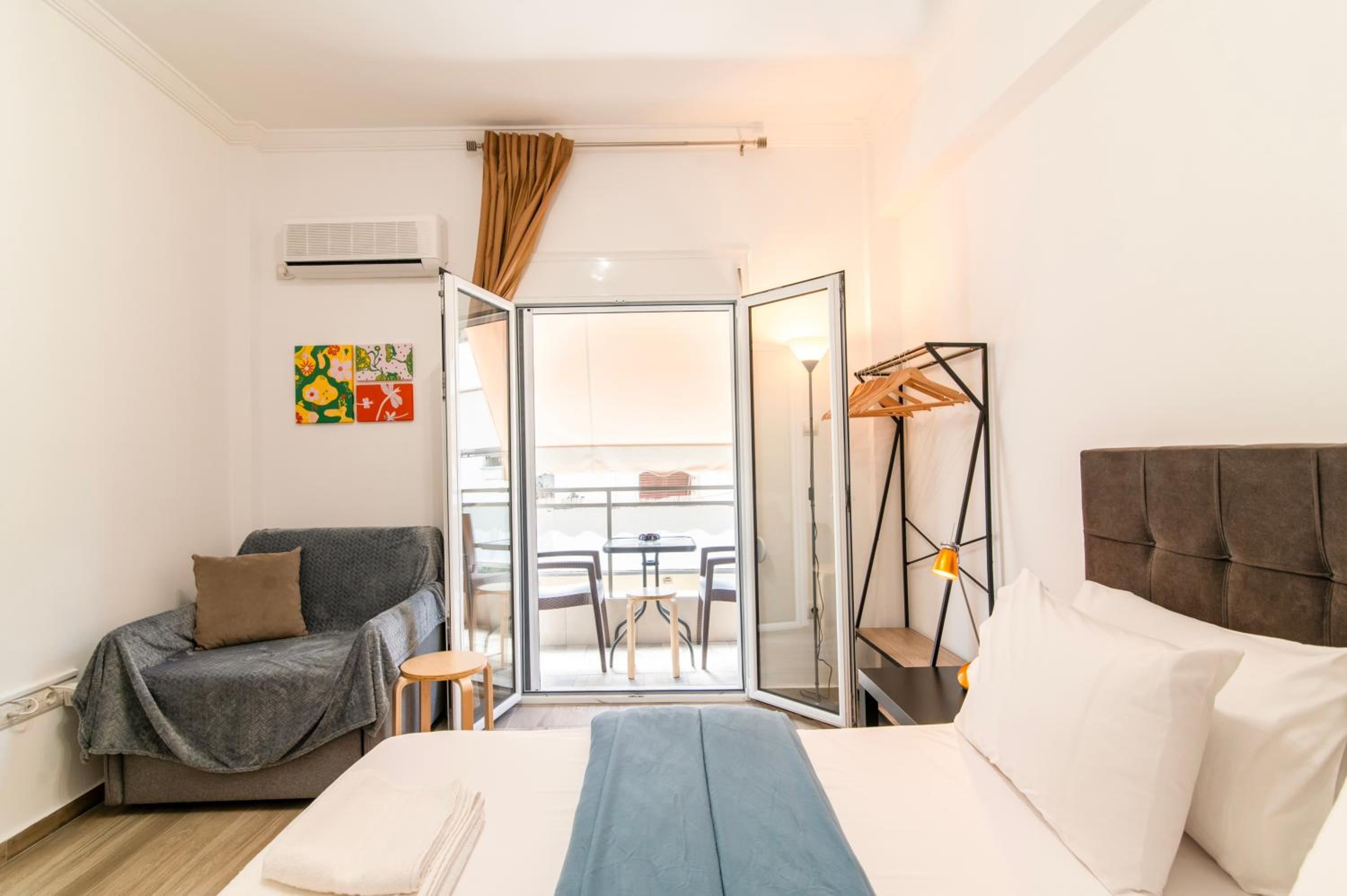 Stylish New Apartment - 270m to Metro - Central Athens