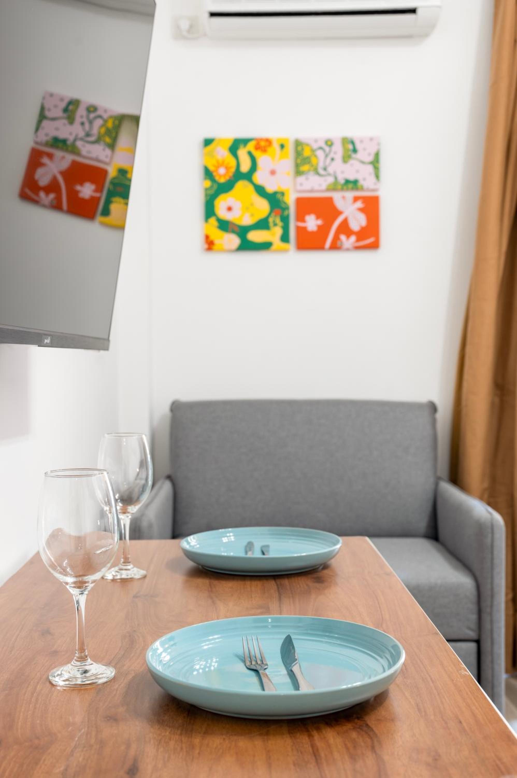 Stylish New Apartment - 270m to Metro - Central Athens