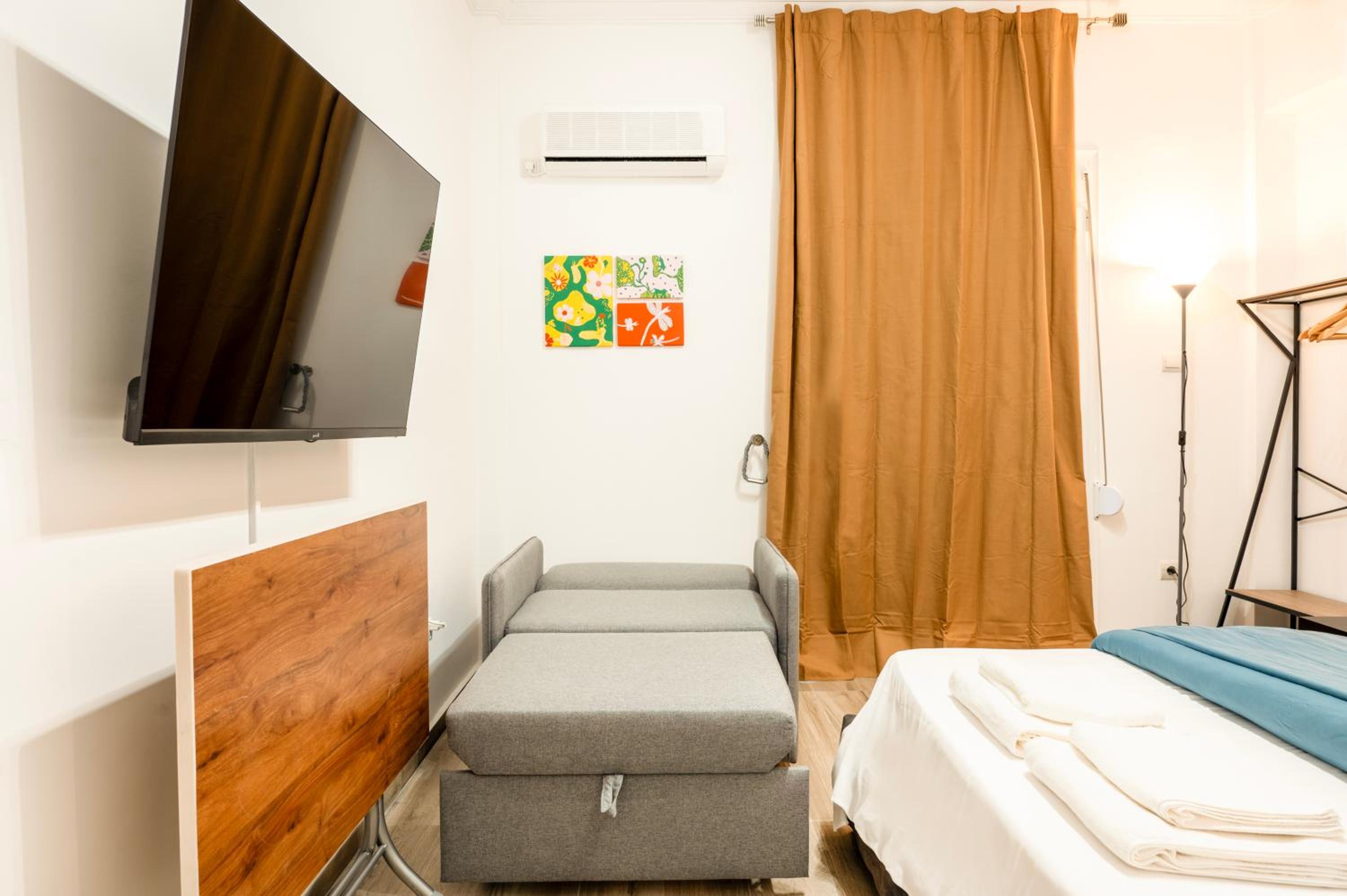 Stylish New Apartment - 270m to Metro - Central Athens