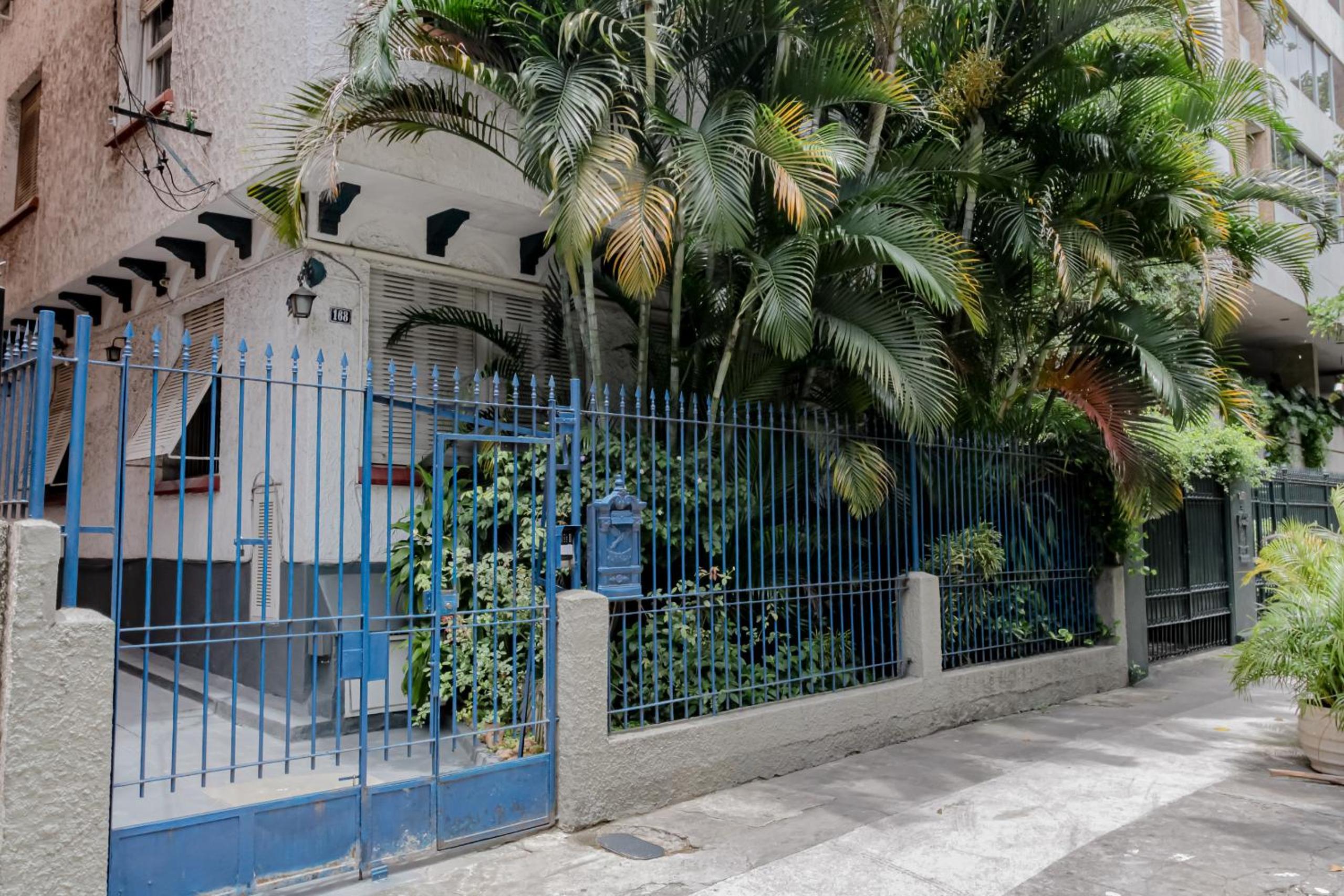 Sofisticado a Poucos Passos da Lagoa - SB301