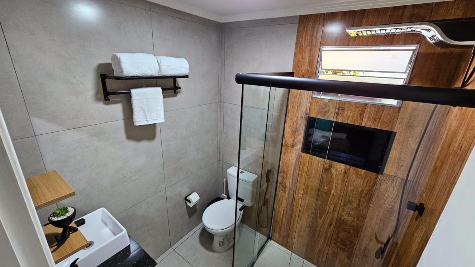 Da Matta House - Suites Casal ou Família até 3