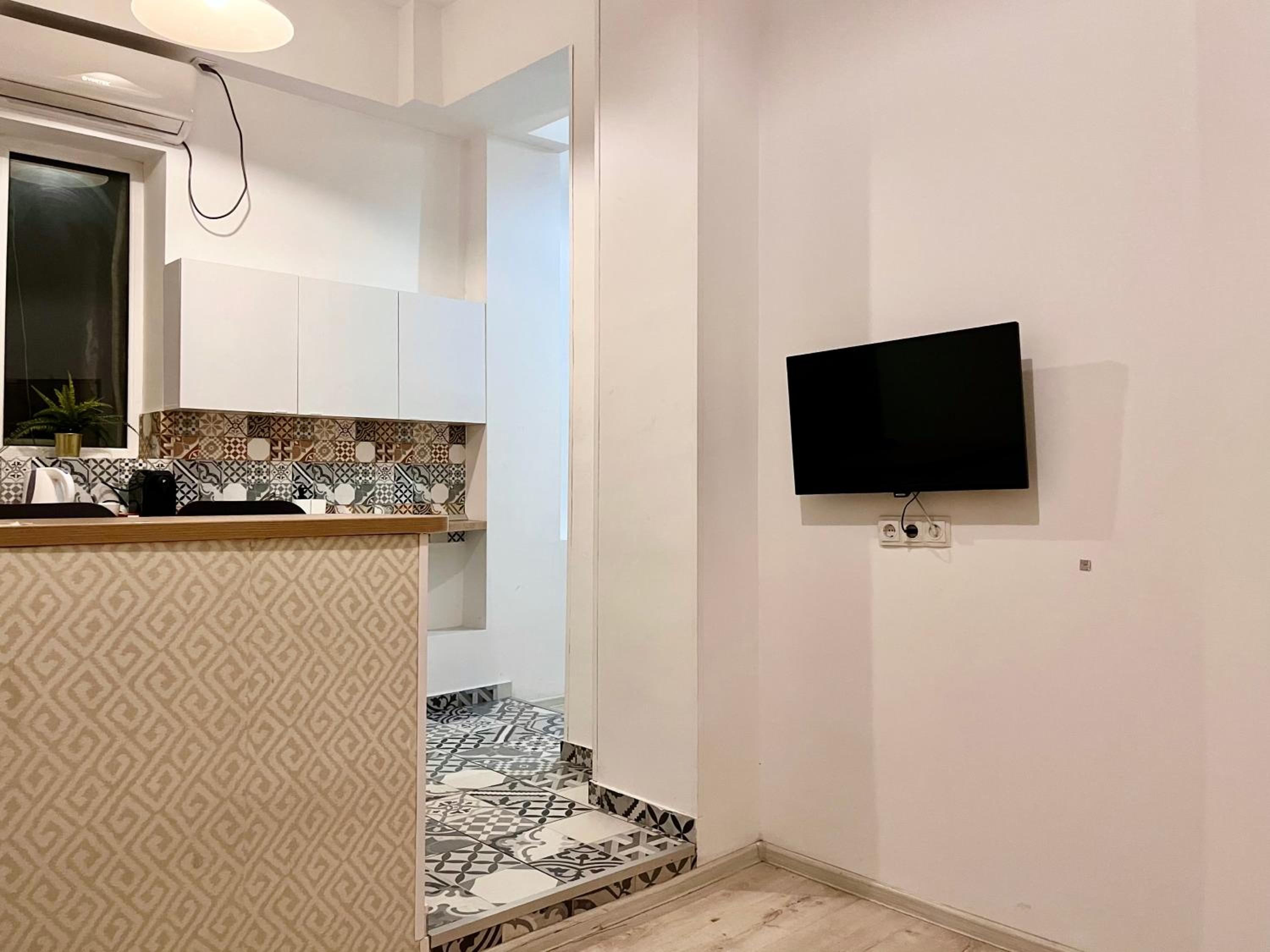 Experience Old Town Charm at Covaci 3BR