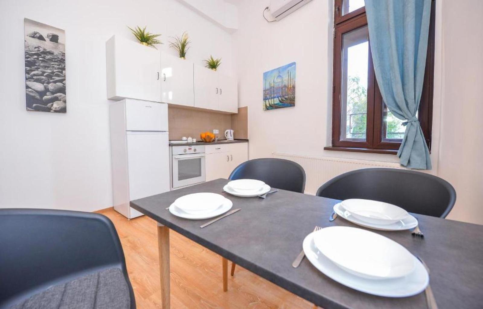 Experience Old Town Charm at Covaci 3BR