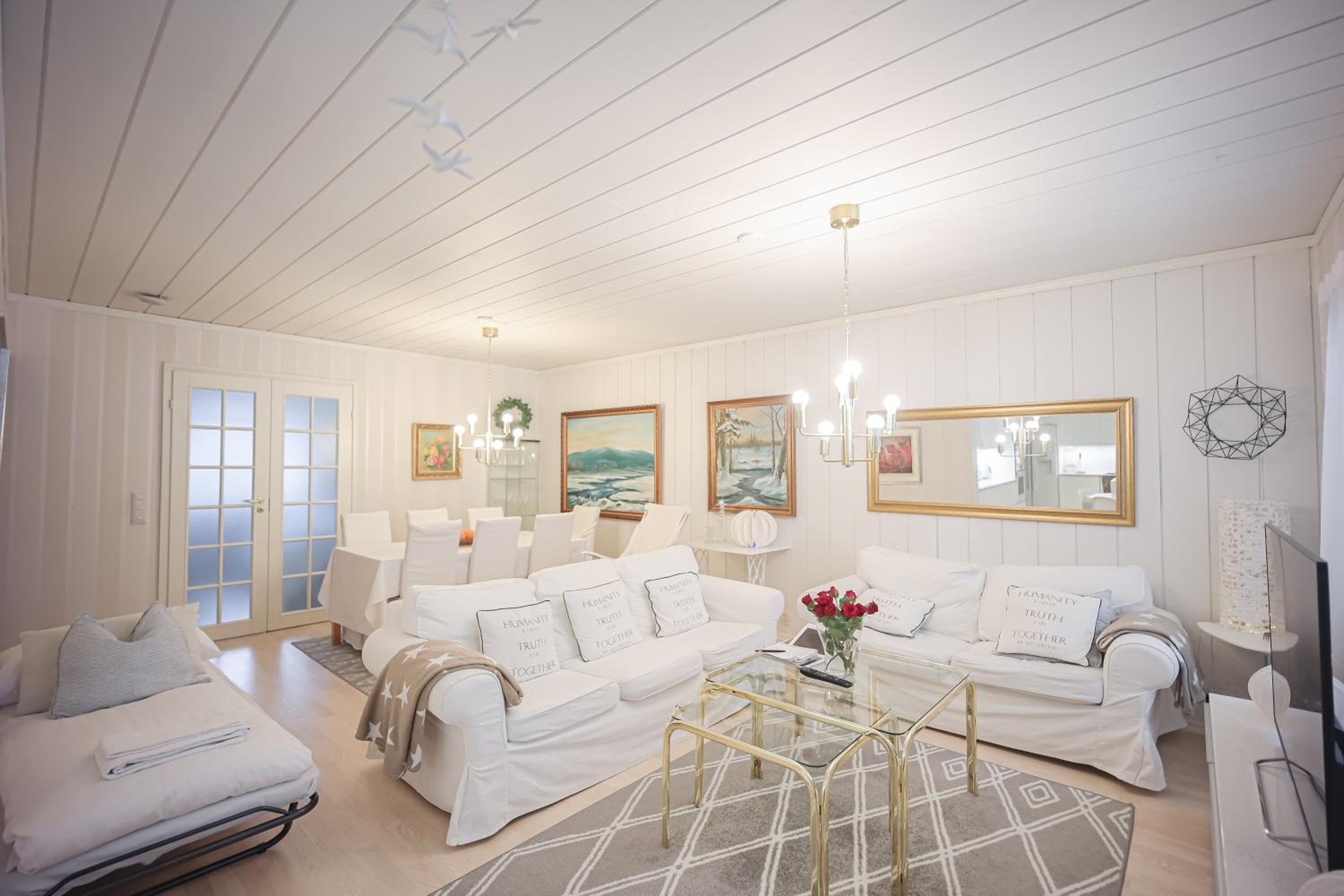 Villa Raikka - 3BDR - Sauna - Wi-Fi - Private Parking