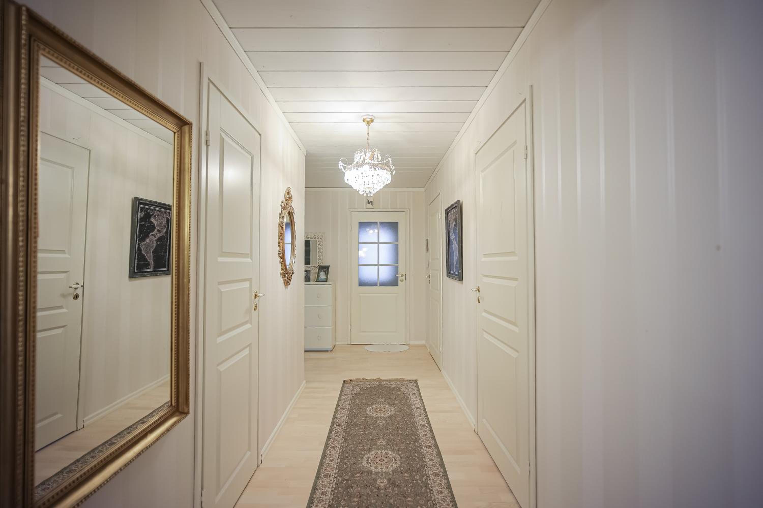 Villa Raikka - 3BDR - Sauna - Wi-Fi - Private Parking