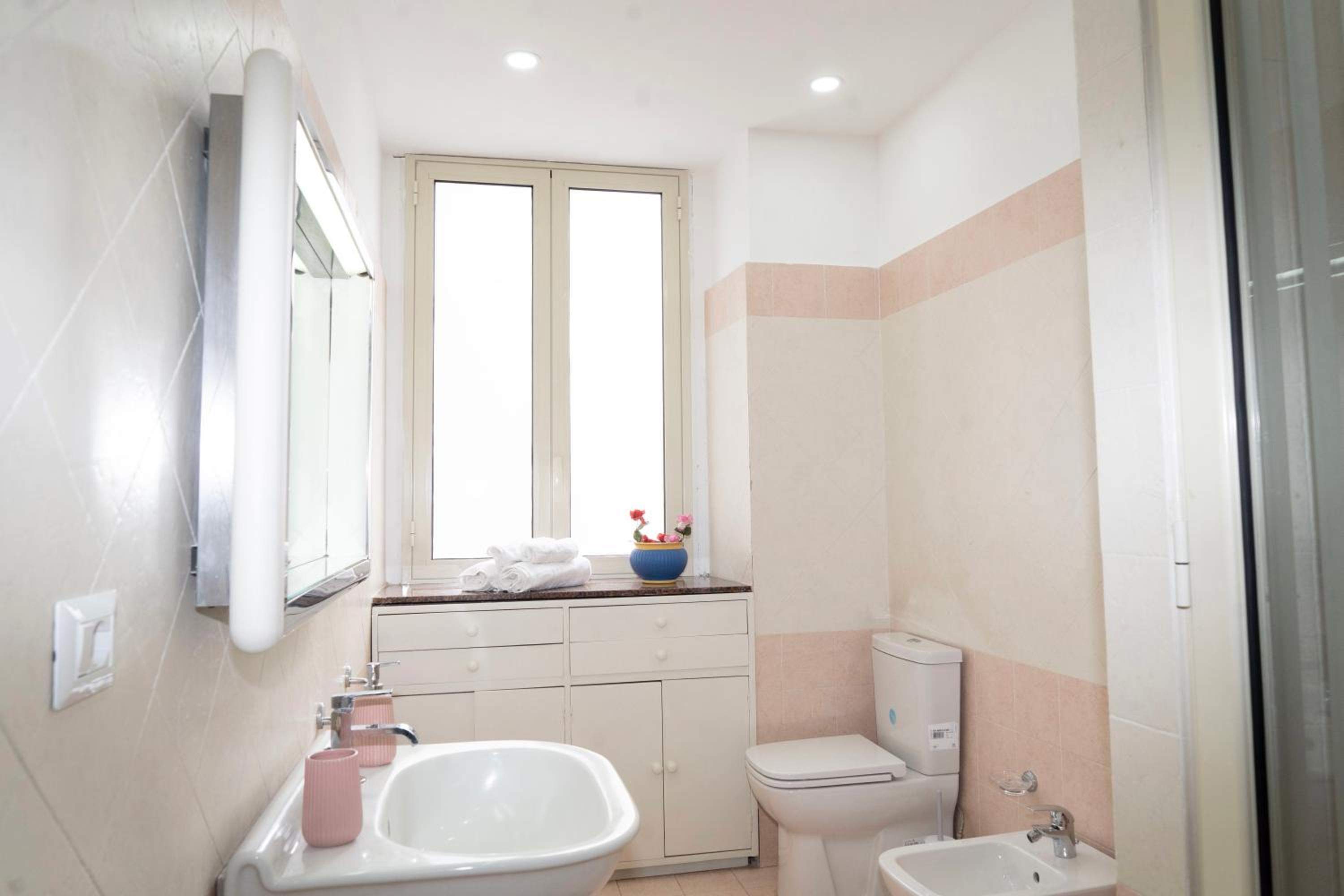 ETNA QUEEN luxury home