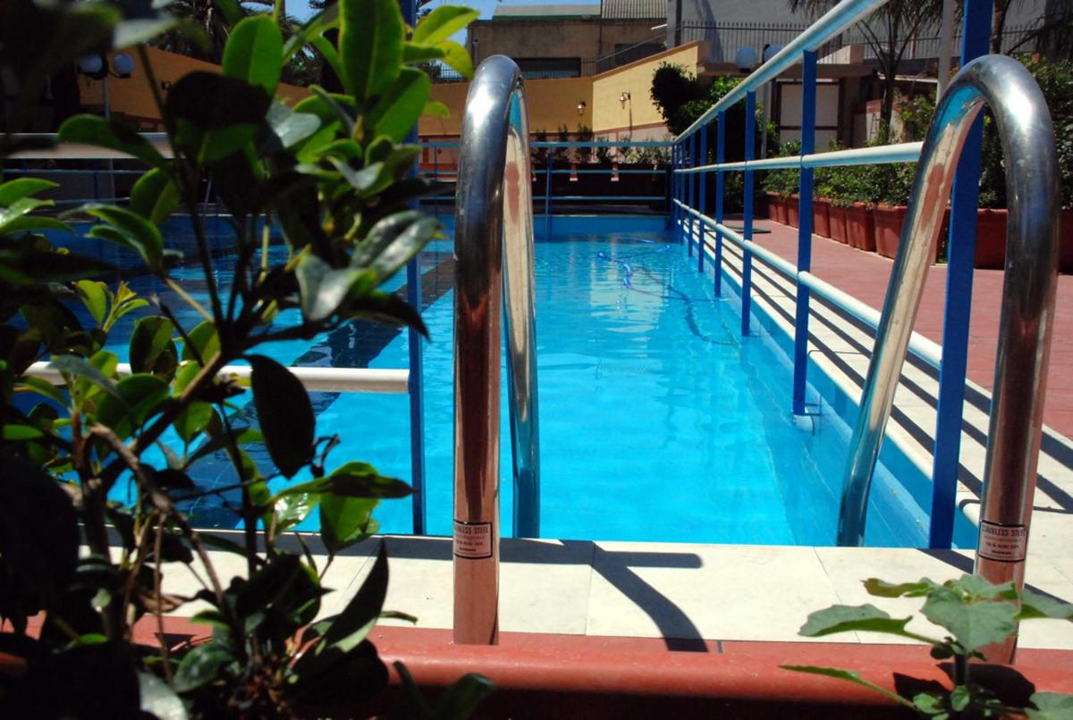 Hotel La Villa photo 2