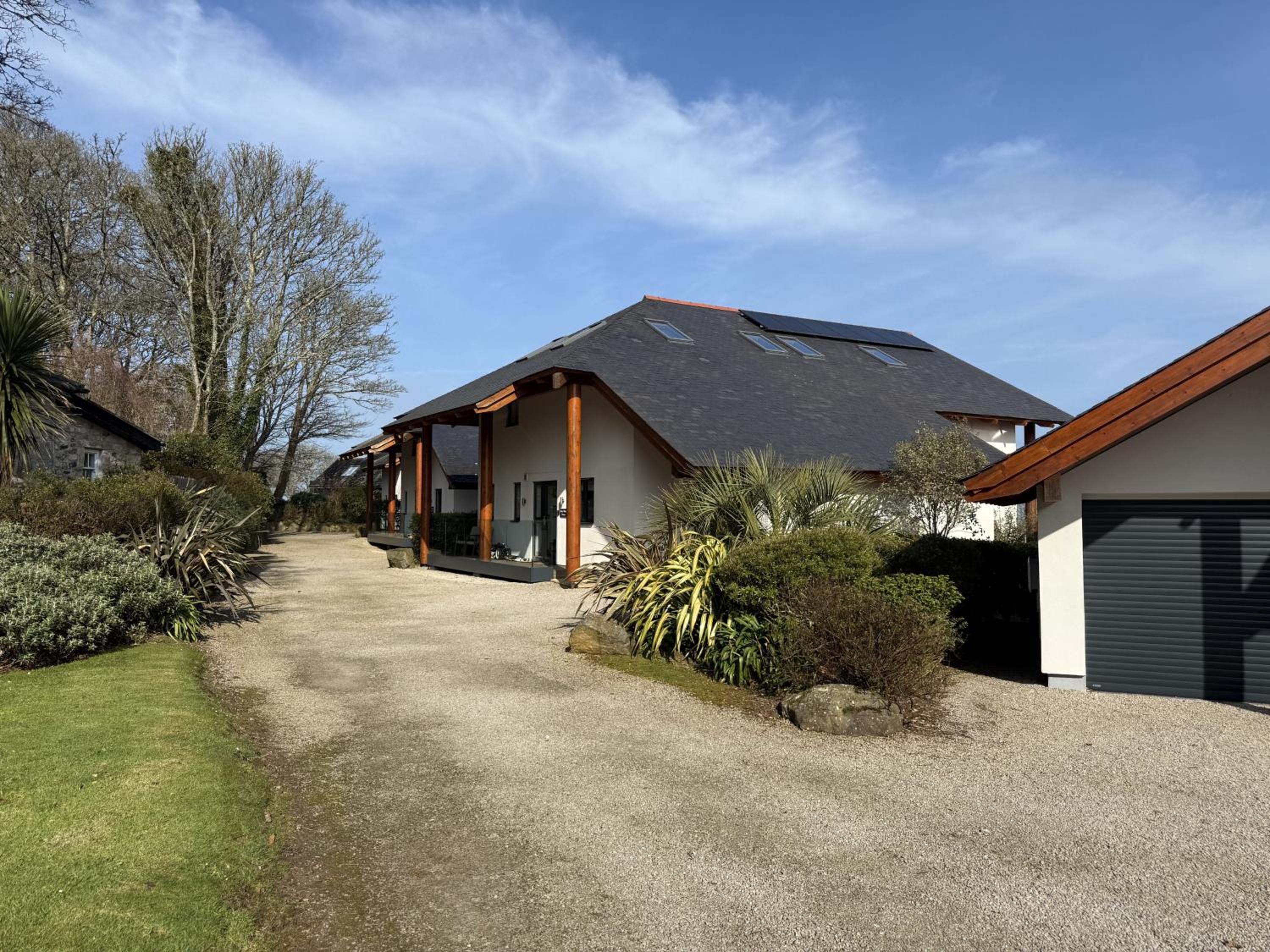 Fishers View, Castle Approach, Tregenna Castle