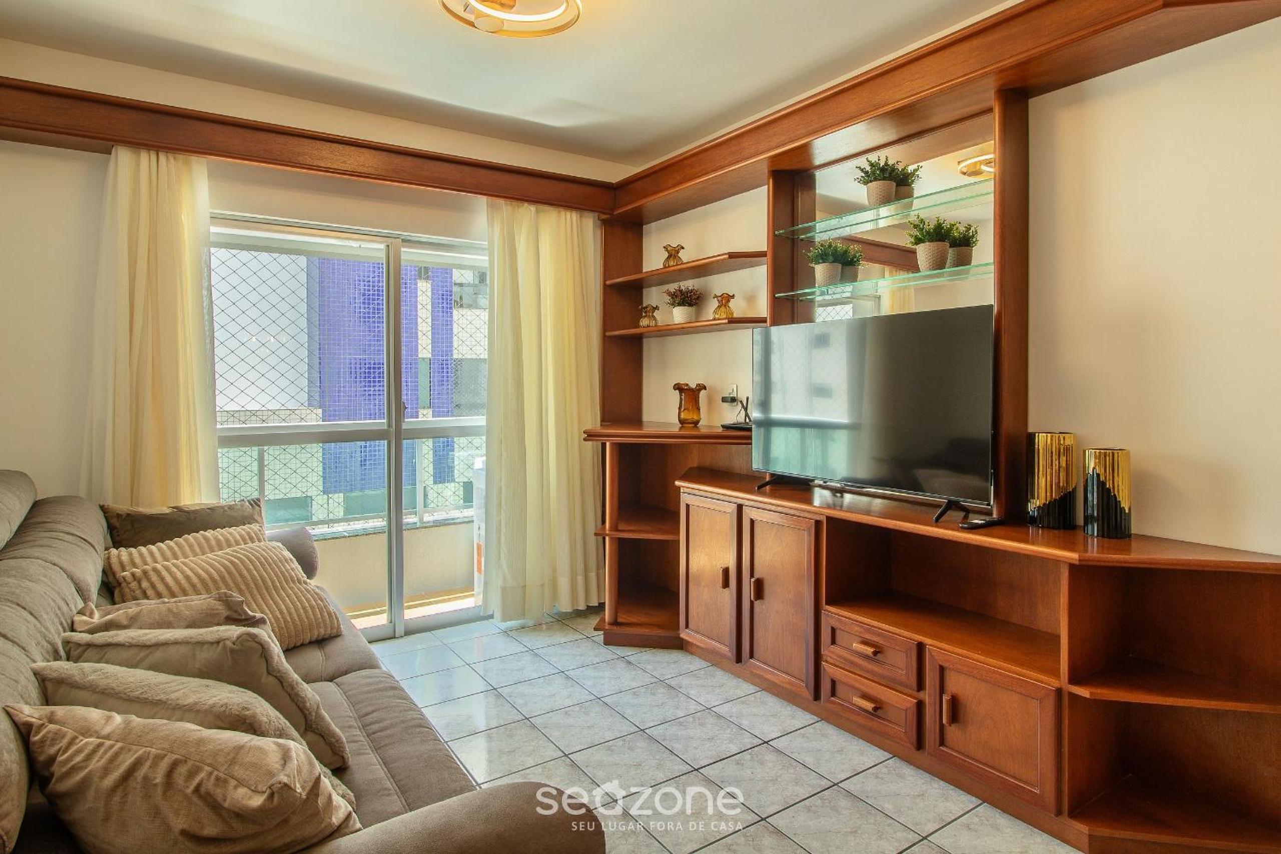 3BR Apt w/ balcony 100m from beach EVZ0601