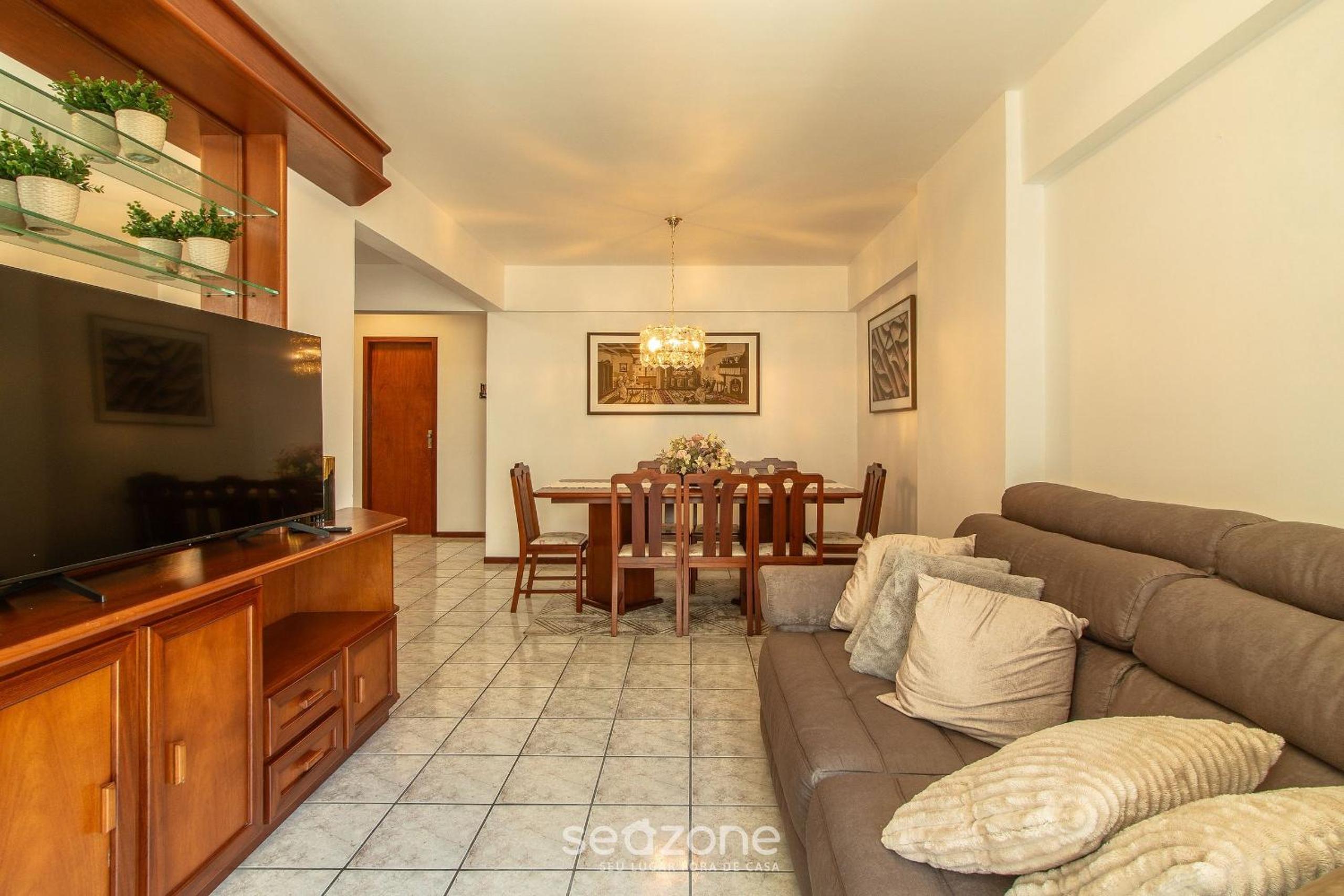 3BR Apt w/ balcony 100m from beach EVZ0601