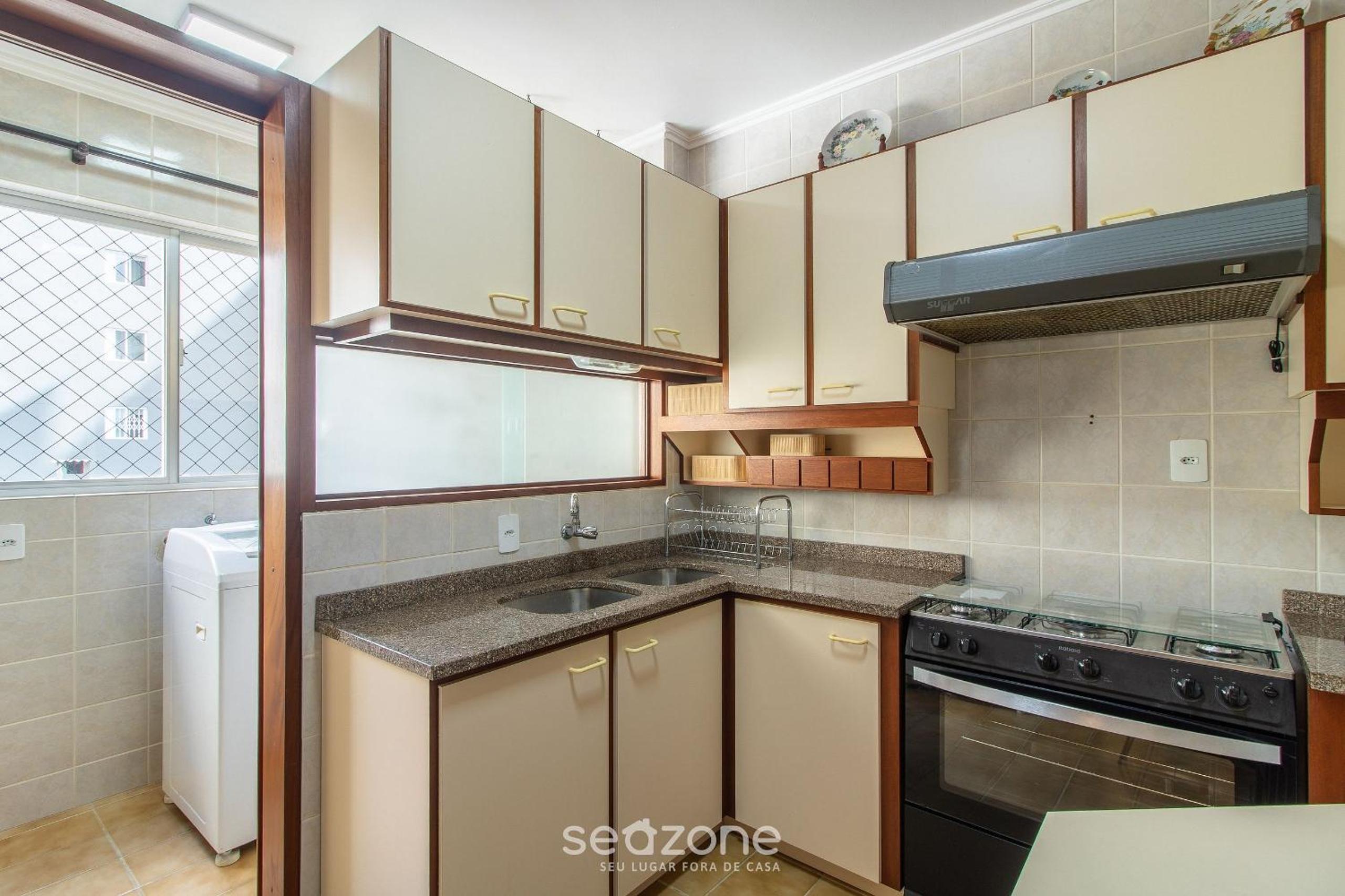 3BR Apt w/ balcony 100m from beach EVZ0601