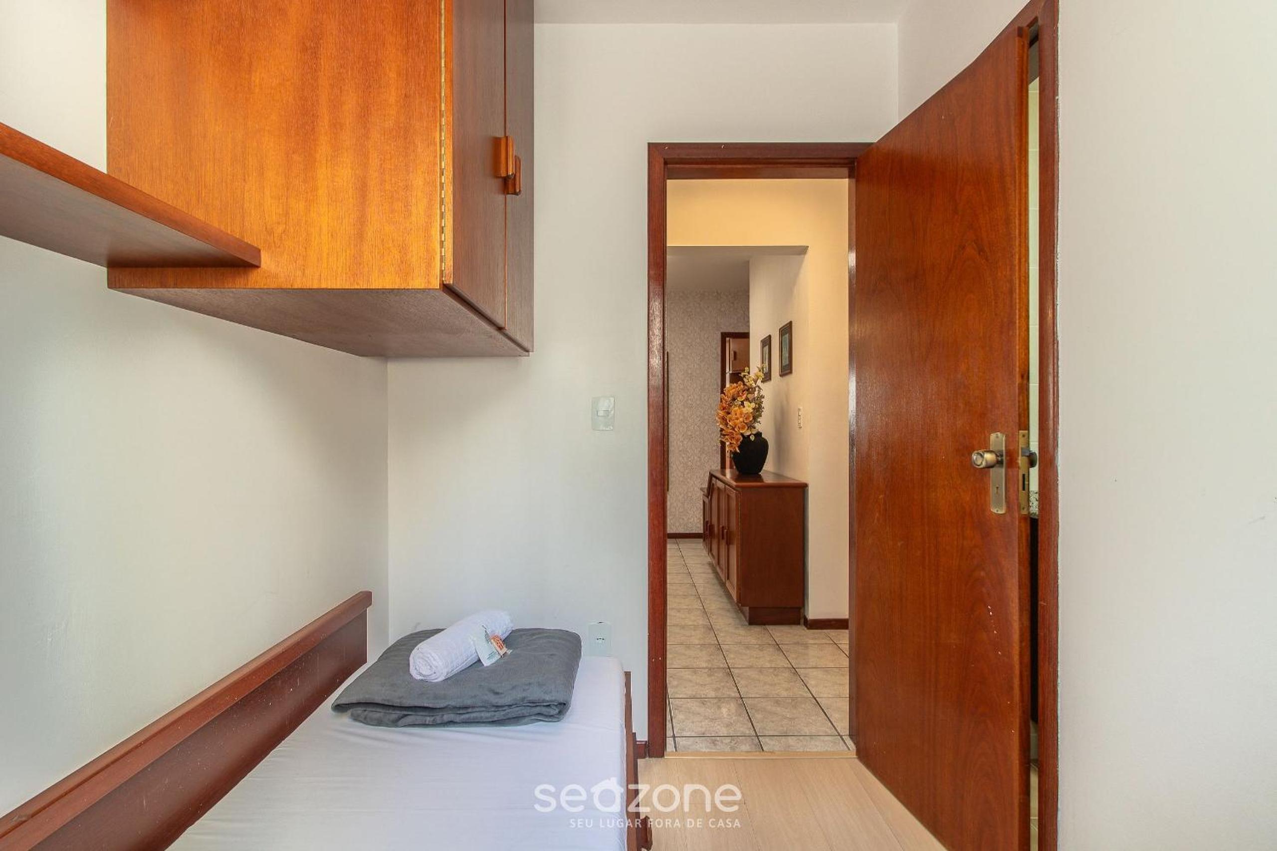 3BR Apt w/ balcony 100m from beach EVZ0601