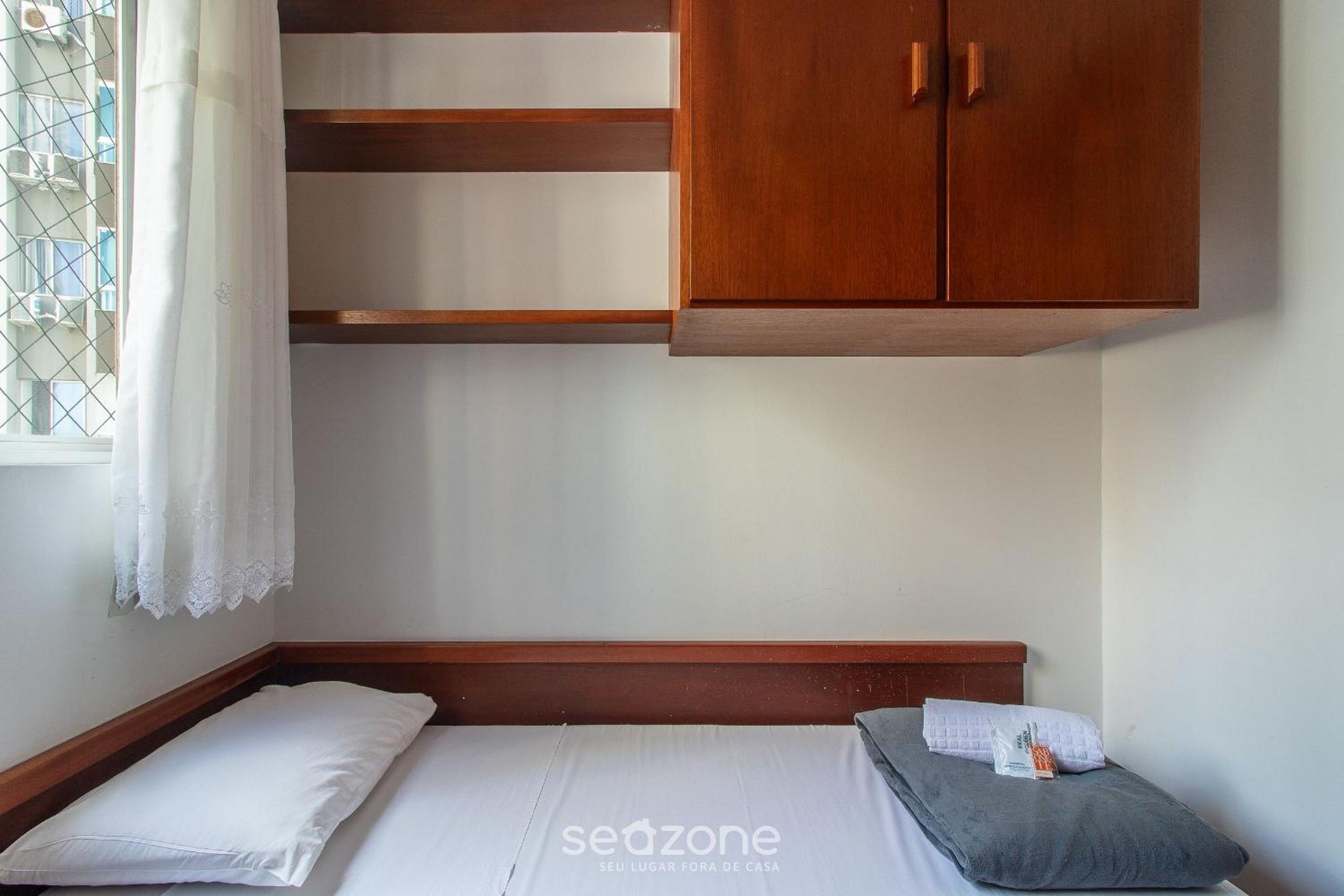 3BR Apt w/ balcony 100m from beach EVZ0601