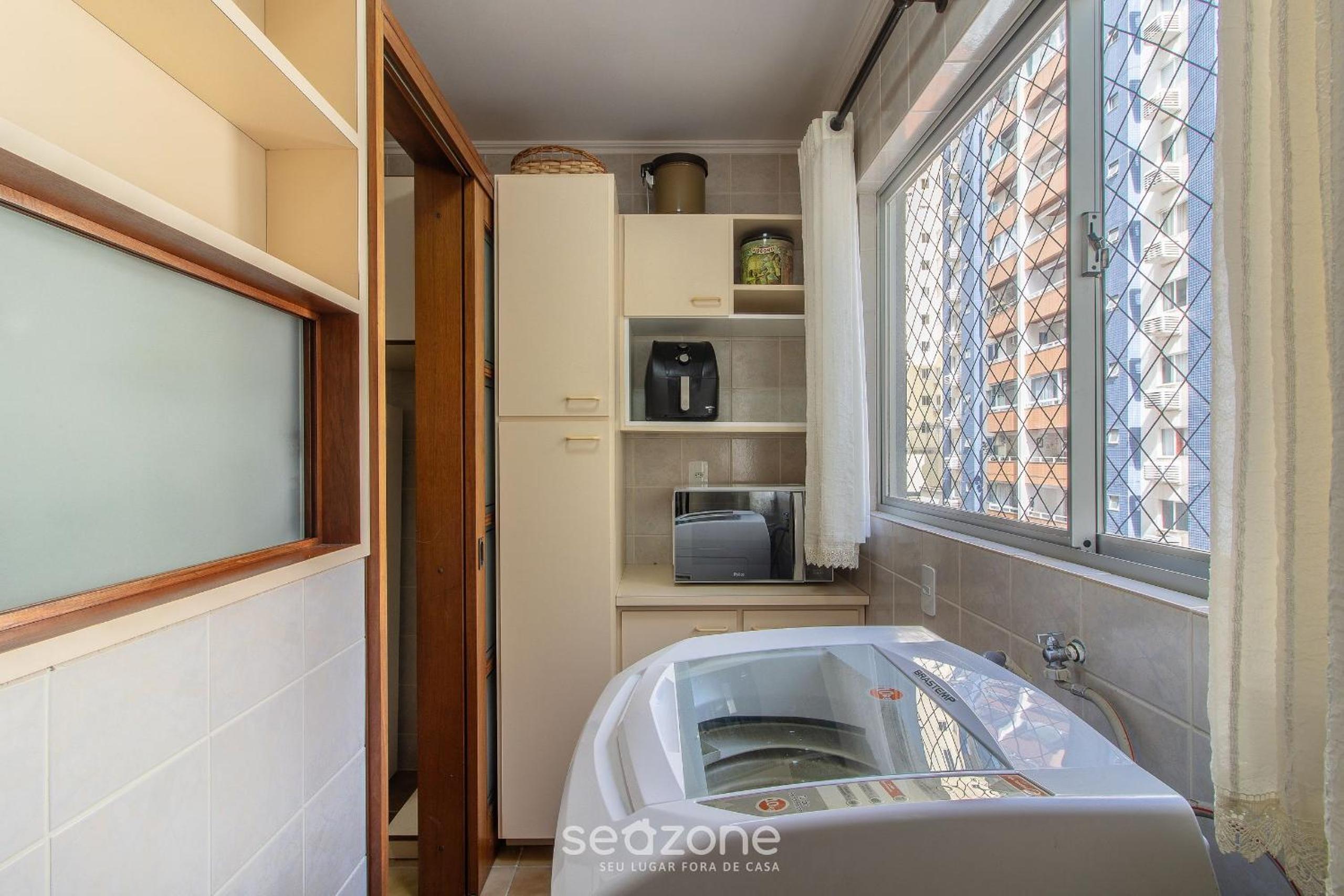 3BR Apt w/ balcony 100m from beach EVZ0601
